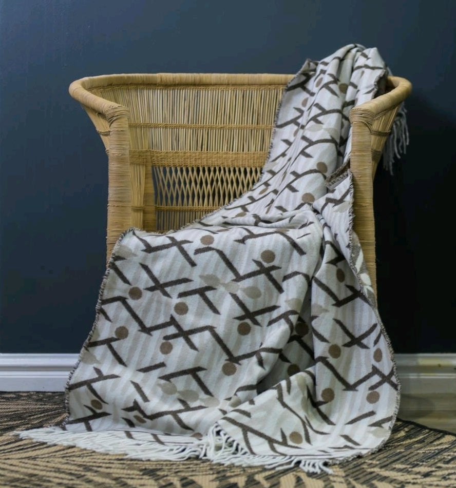 Shawl/ Throws