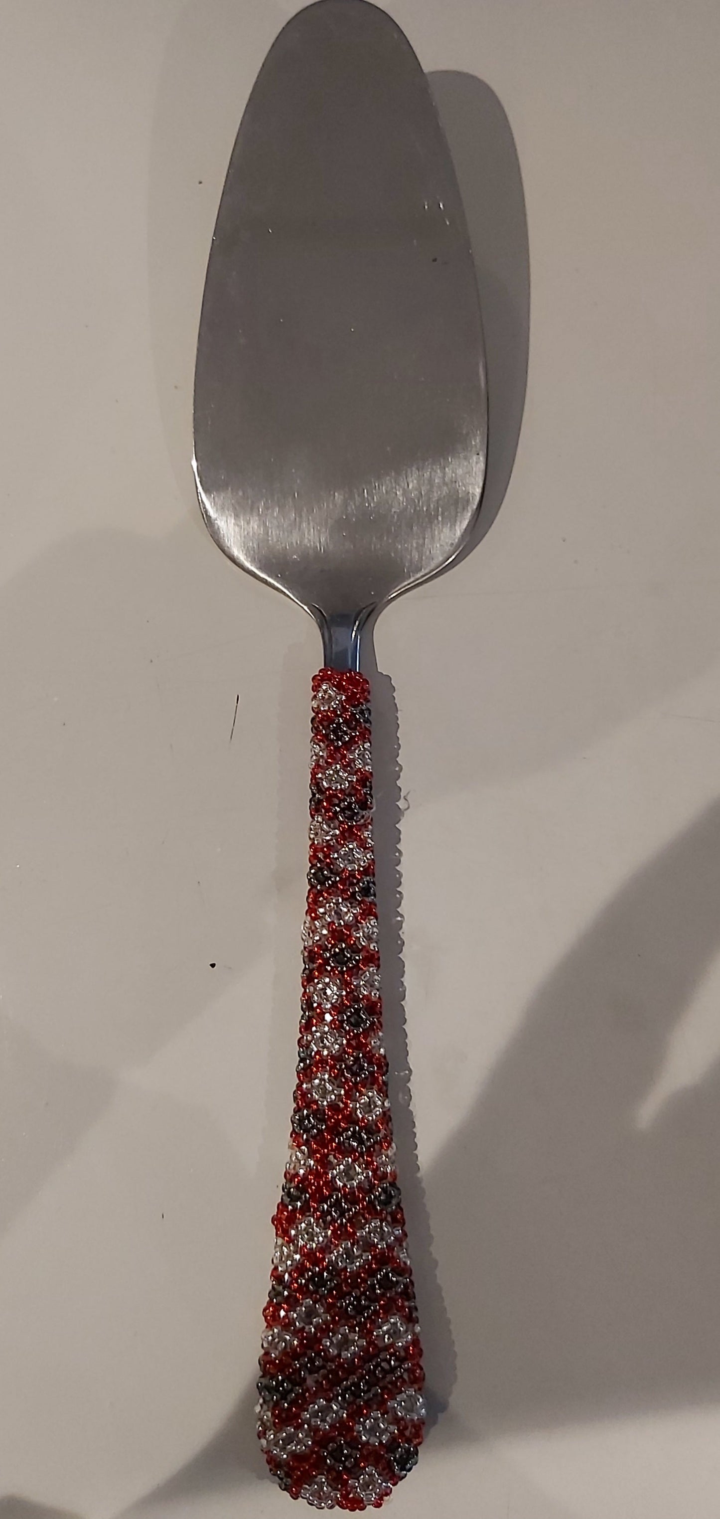 Beaded Cake Lifter