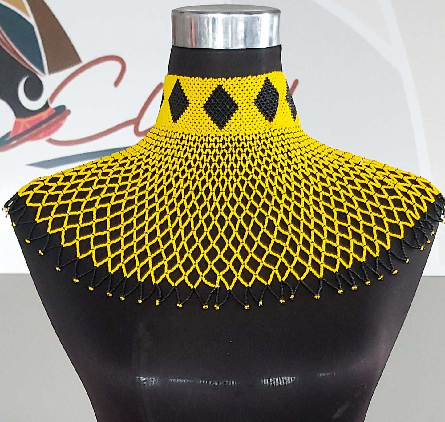 Nomazwi Neckpiece High collar