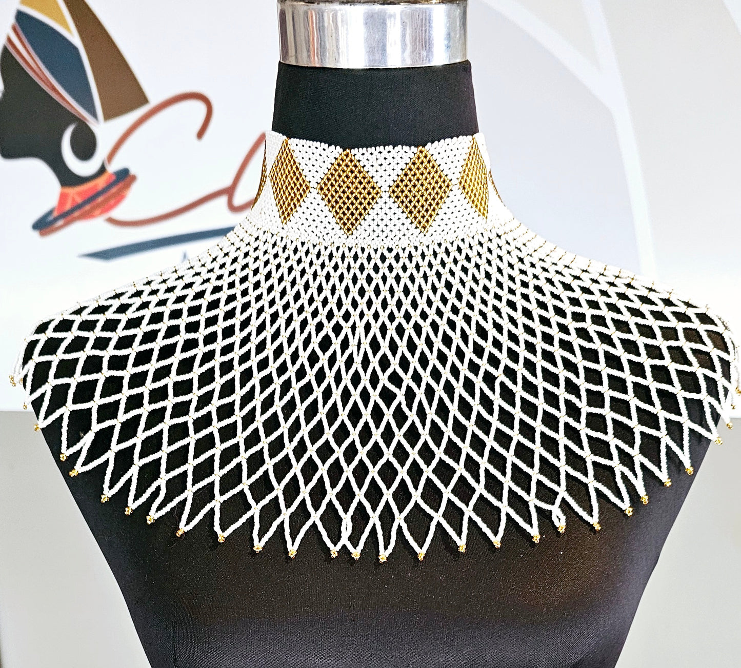 Nomazwi Neckpiece High collar