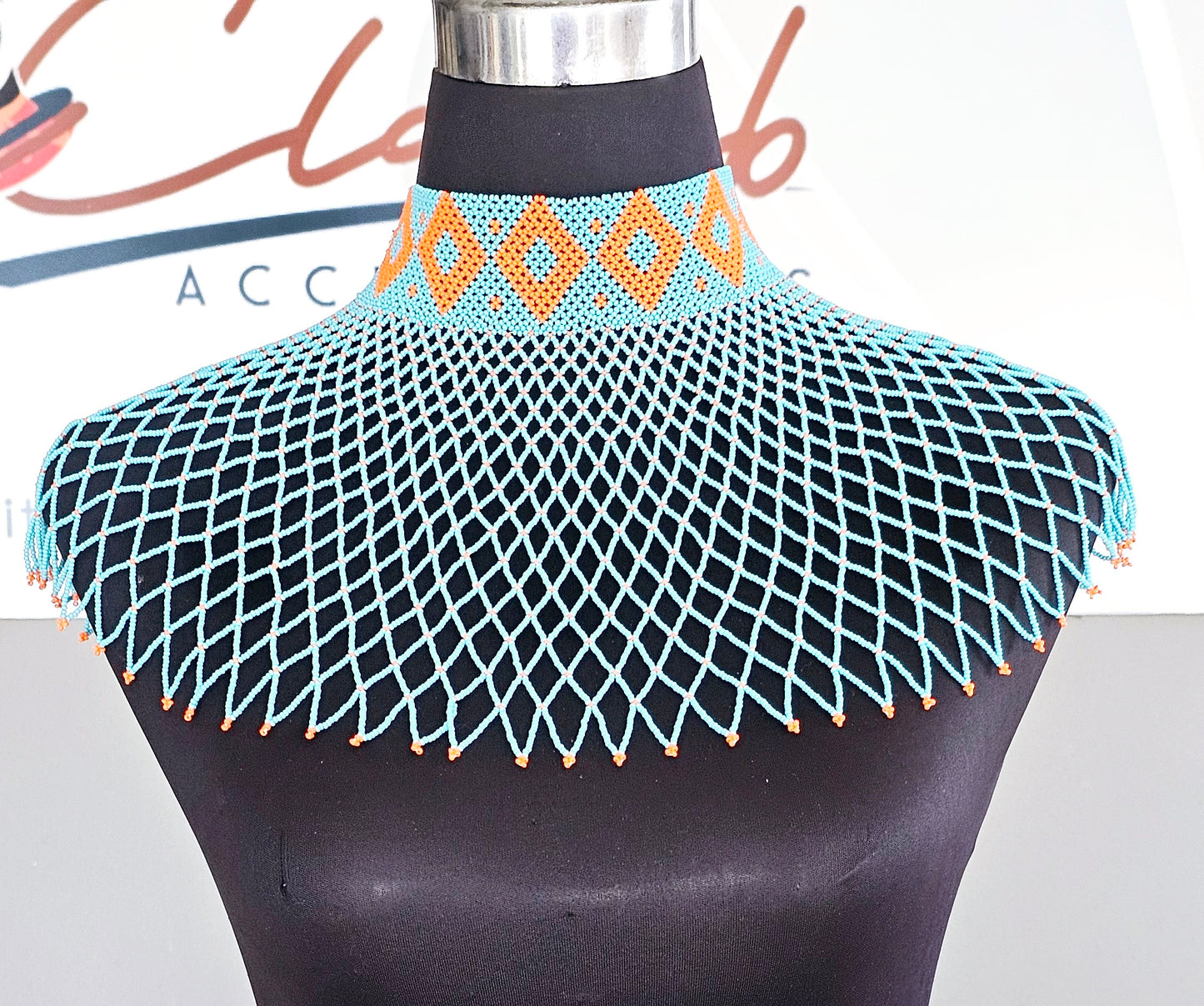 Nomazwi Neckpiece High collar