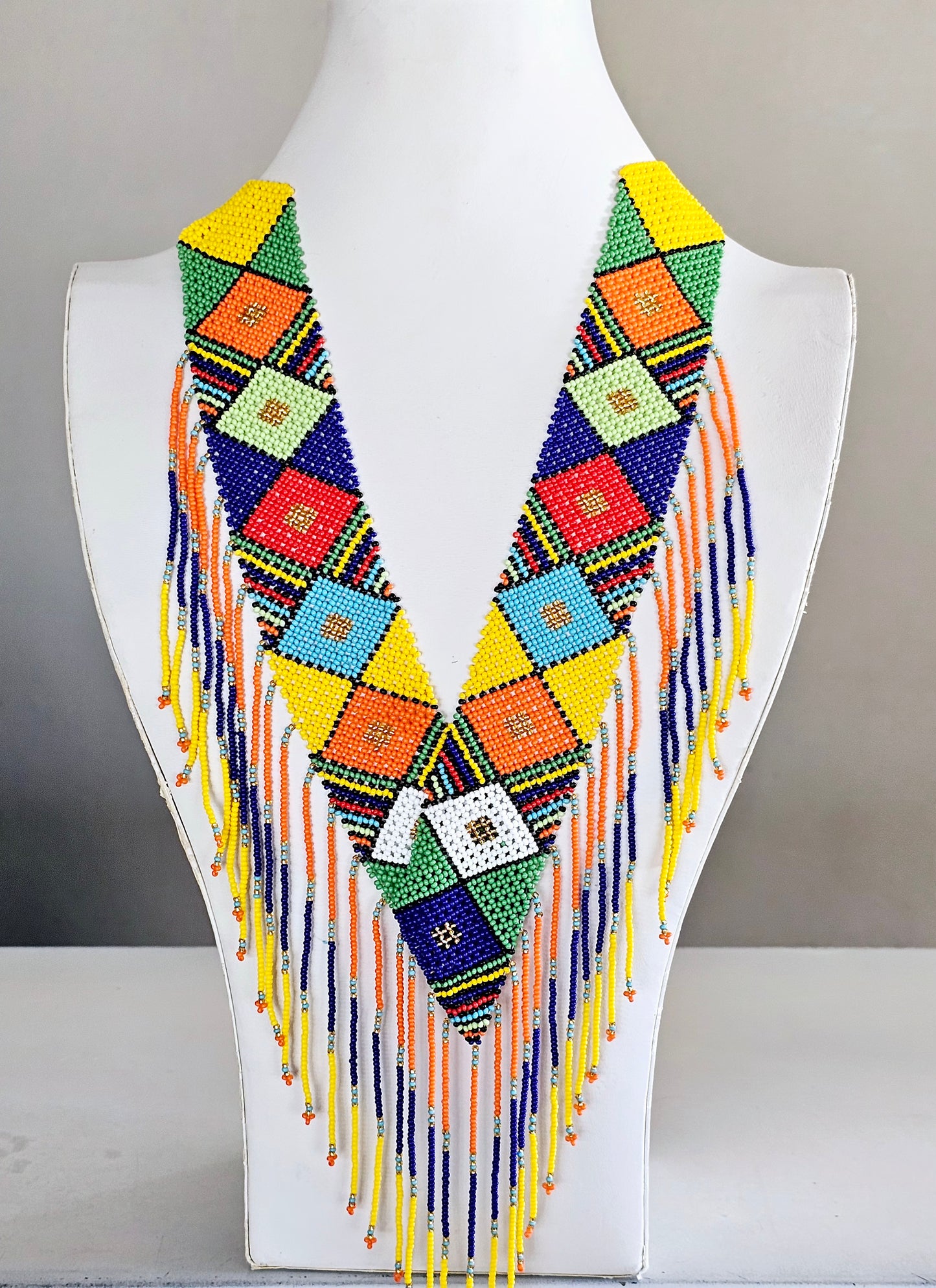 VNeckpiece