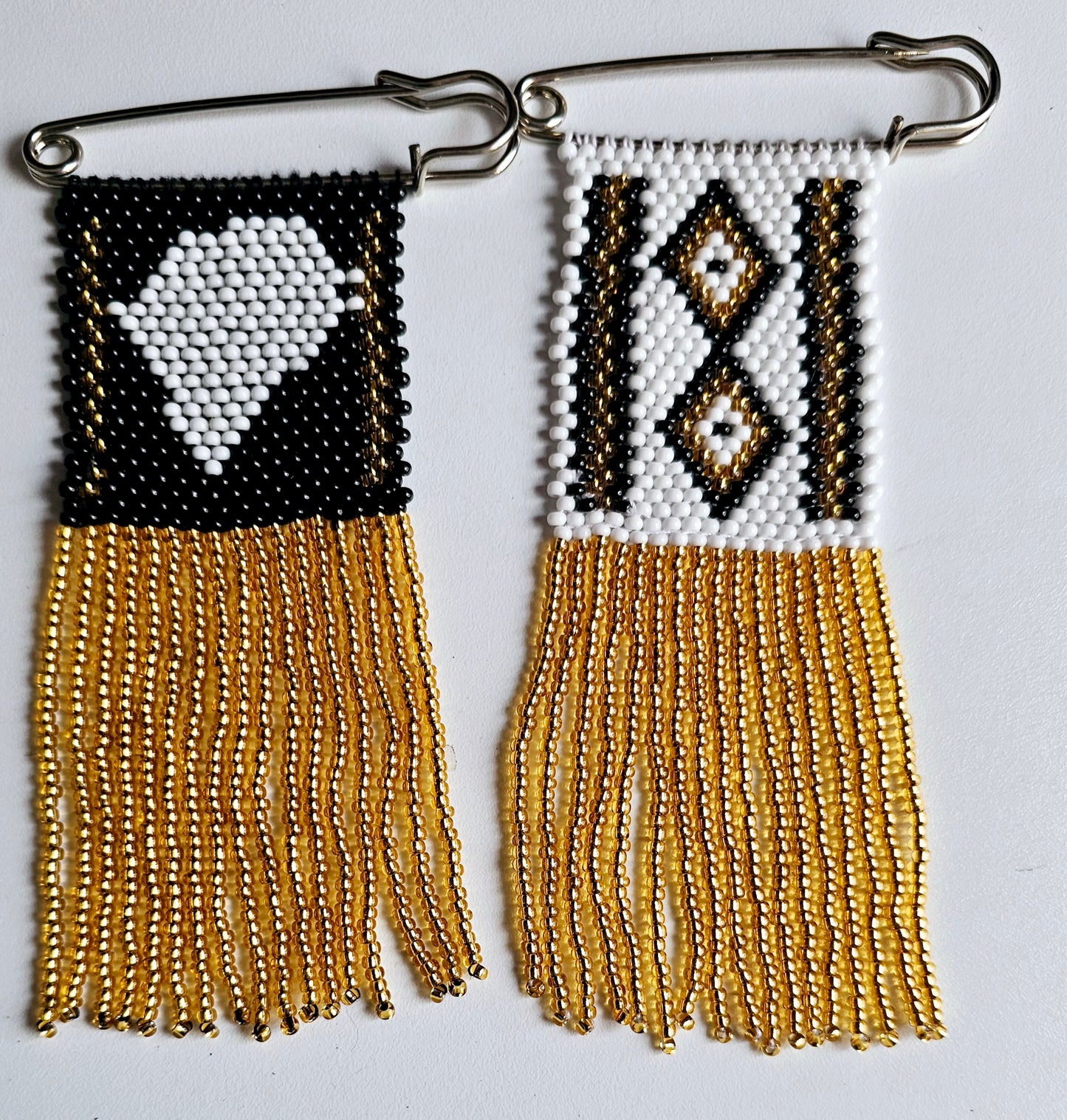 Beaded Safety Pin / Isipeleti