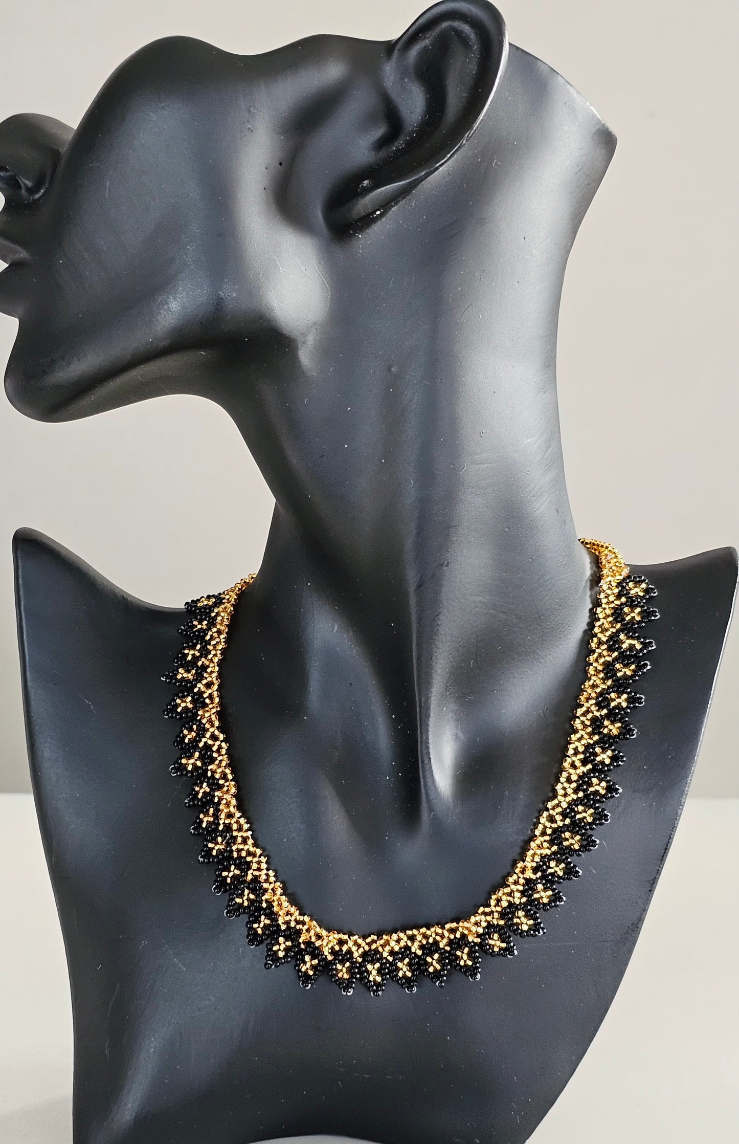 Sino Neckpiece