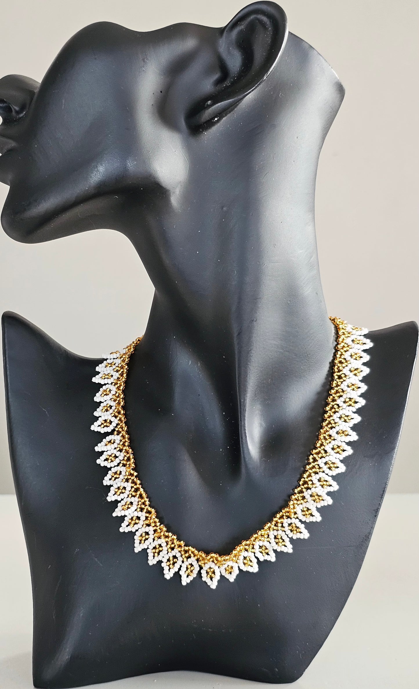 Sino Neckpiece