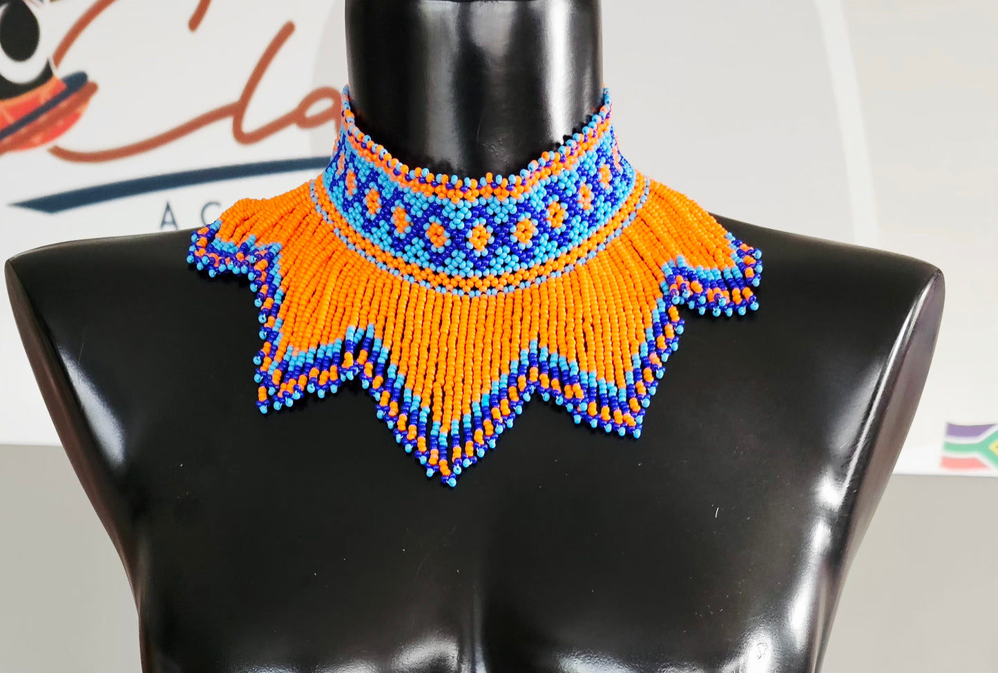 Isi W-Neckpiece
