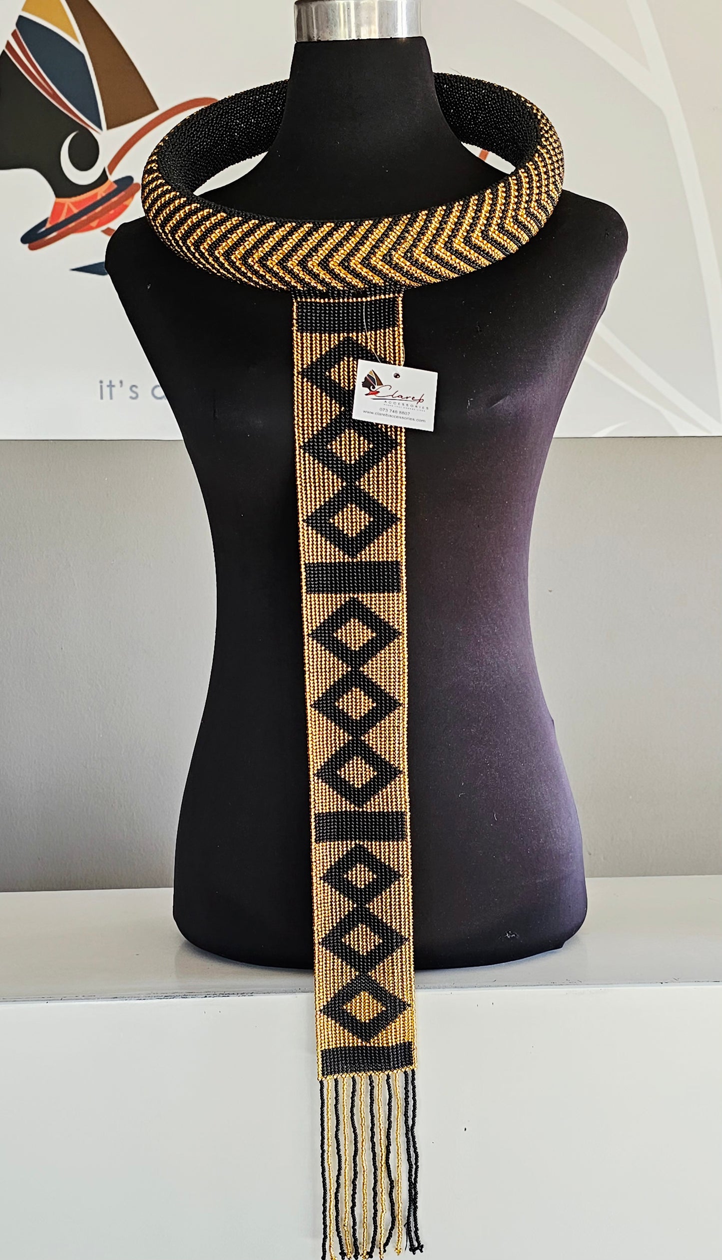 (Isigolwane) Ndebele Neckpiece