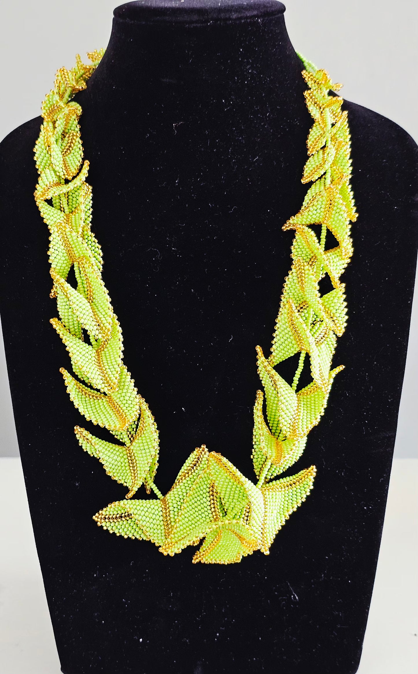Lulama Neckpiece