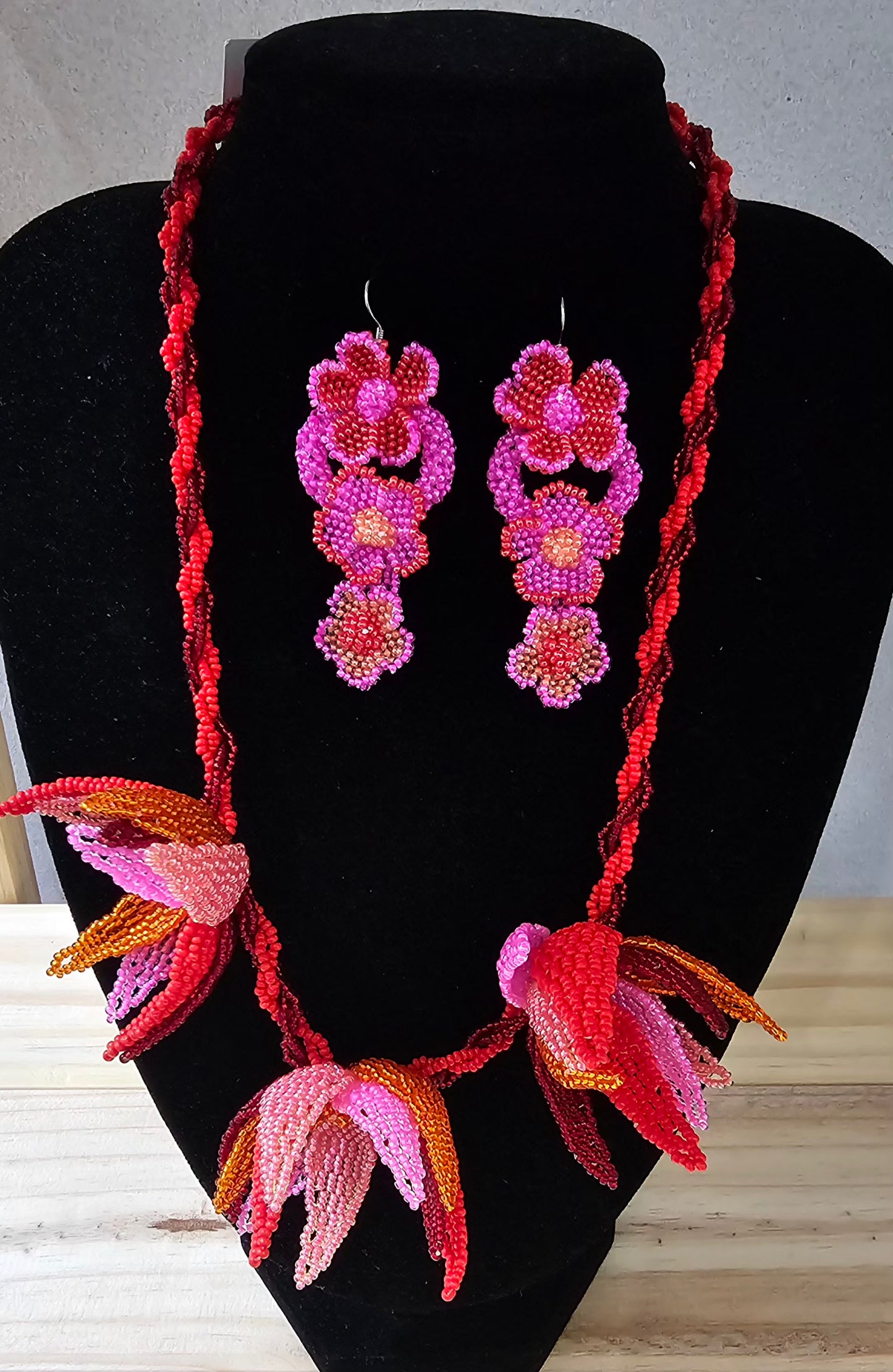 Onelihle Neckpiece