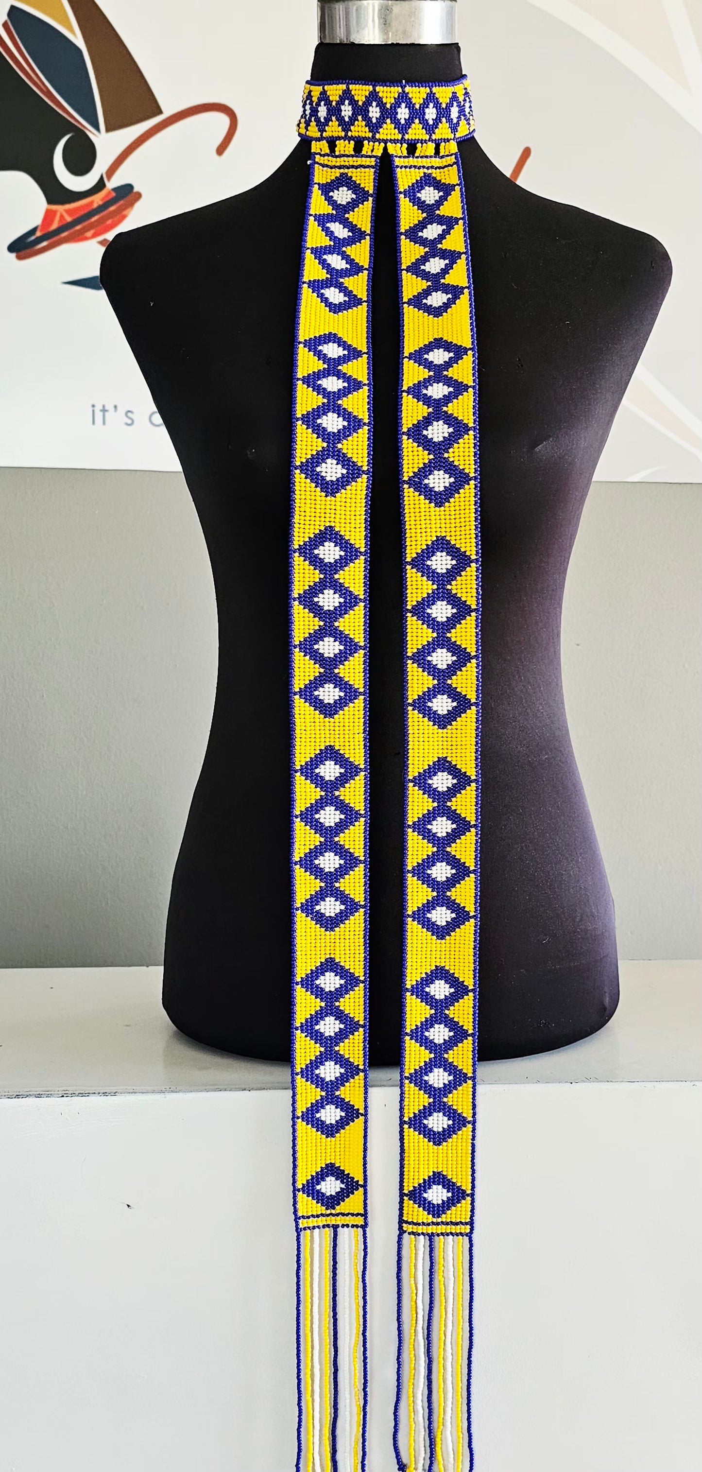 Mamfene Neckpiece