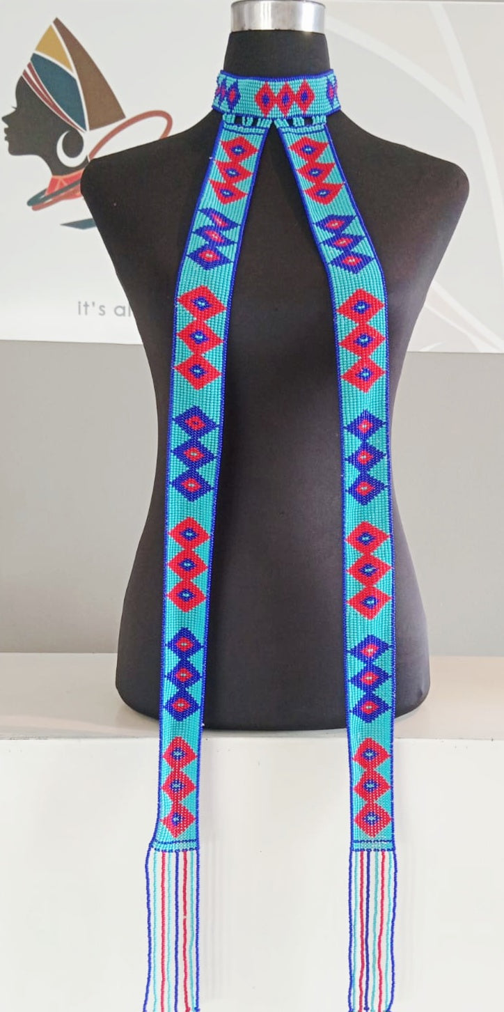Mamfene Neckpiece