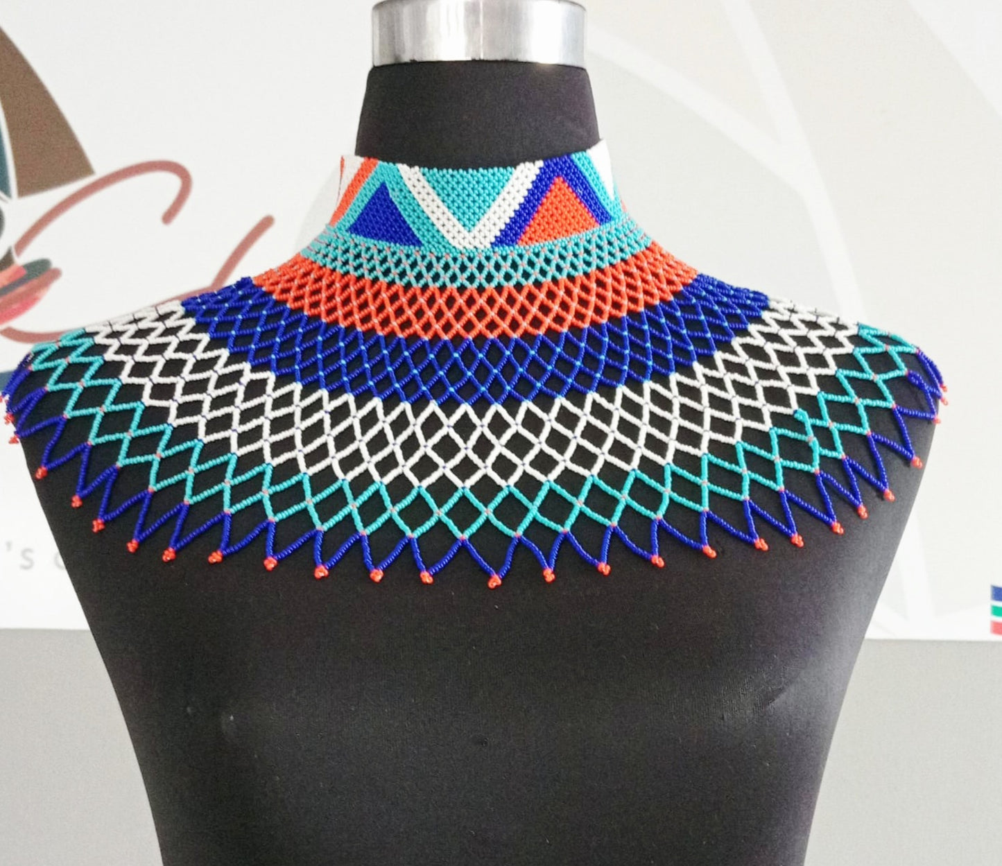 Madlamini Webneckpiece