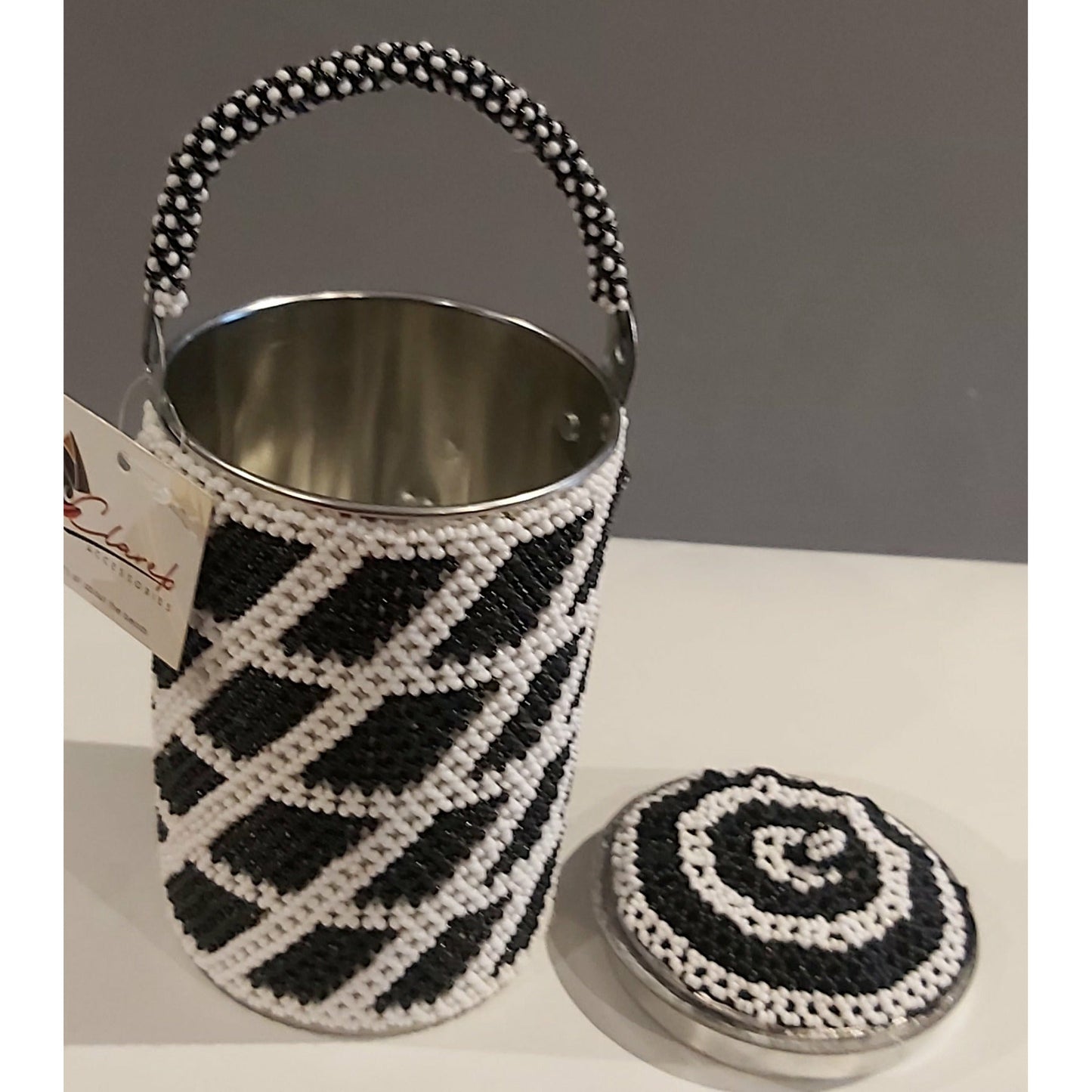 Beaded Tin Can (Ibhekile)