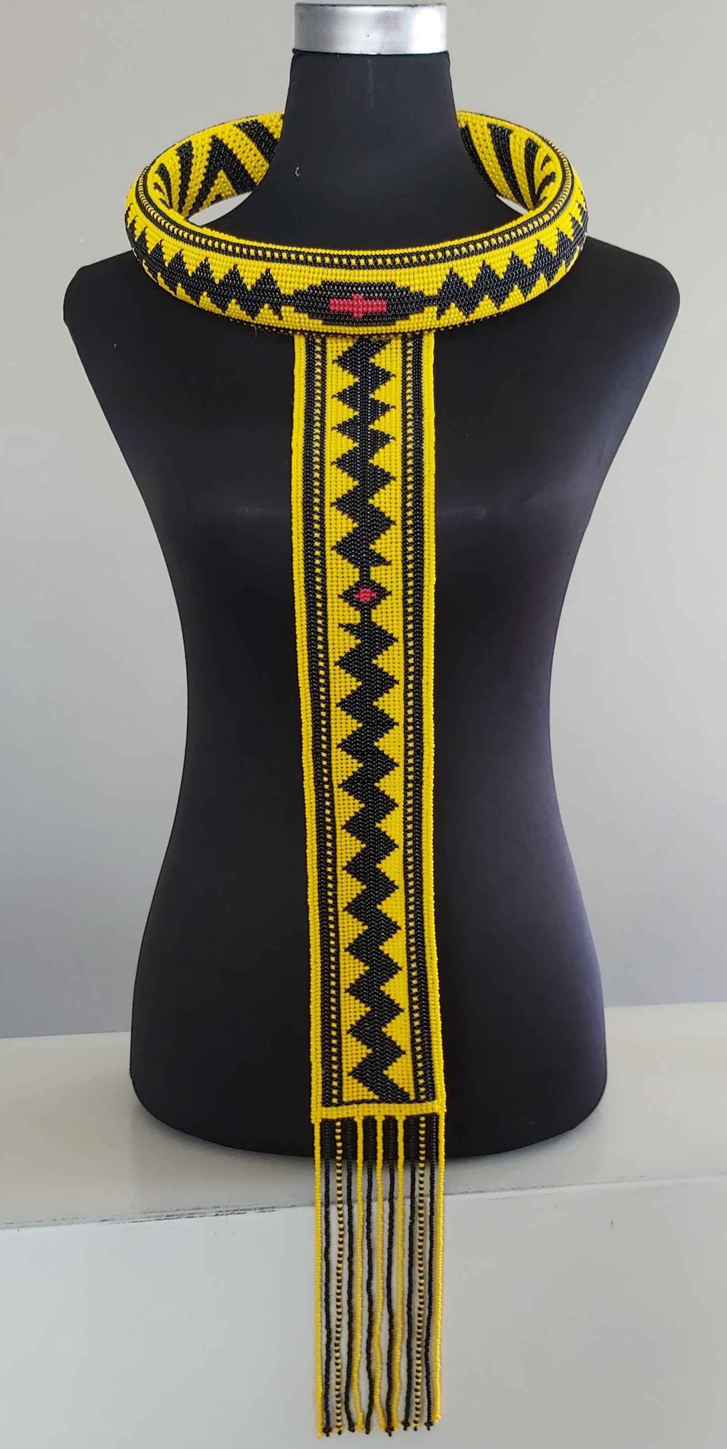 (Isigolwane) Ndebele Neckpiece