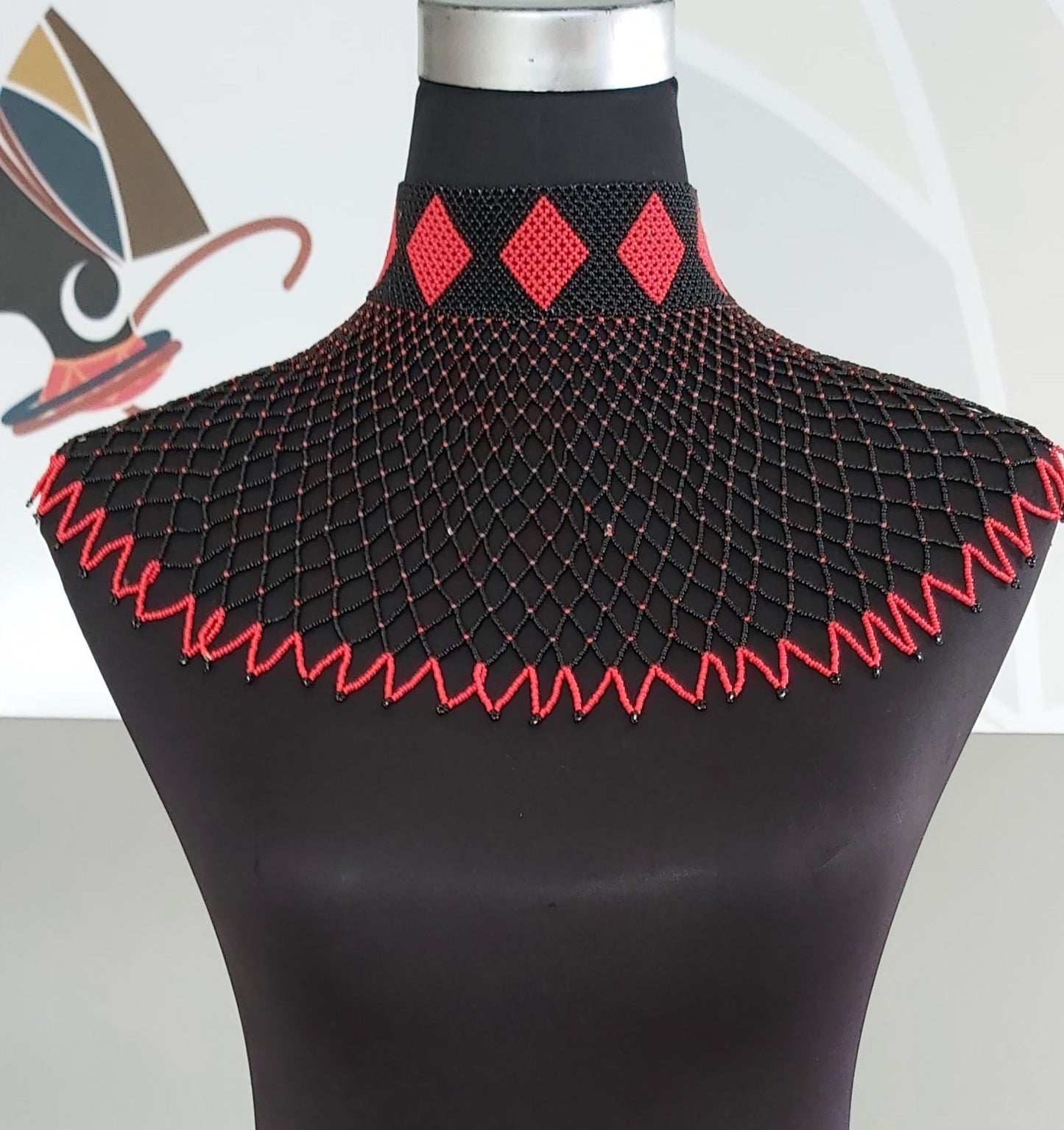 Nomazwi Neckpiece High collar