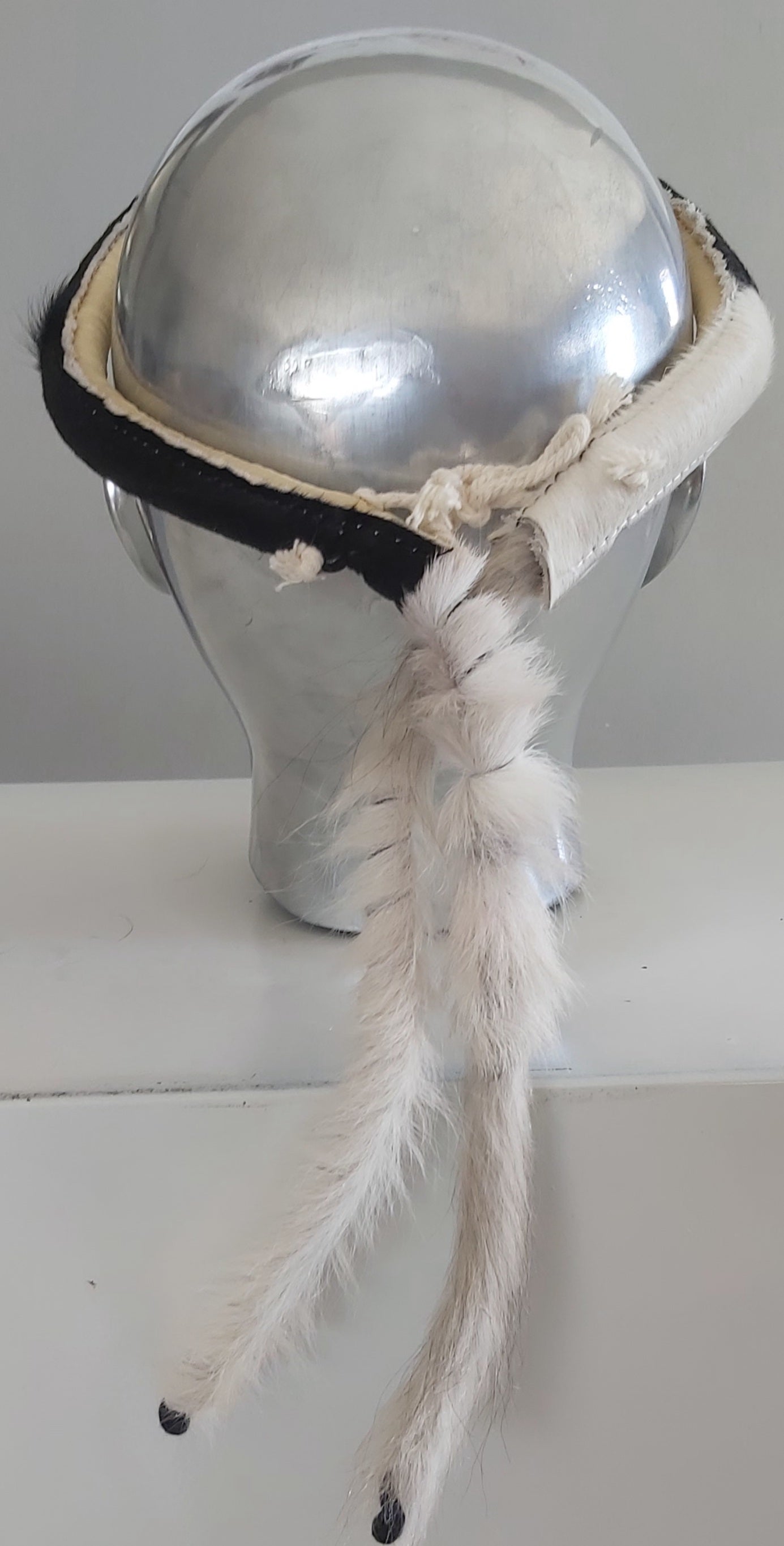 Umqhele 2 tales (Zulu Headgear)