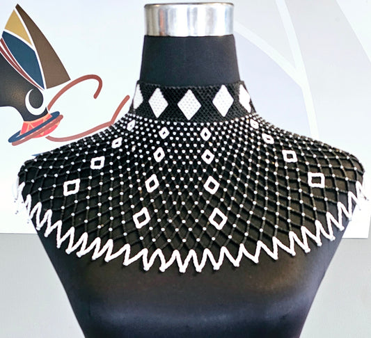Madlamini  Webneckpiece