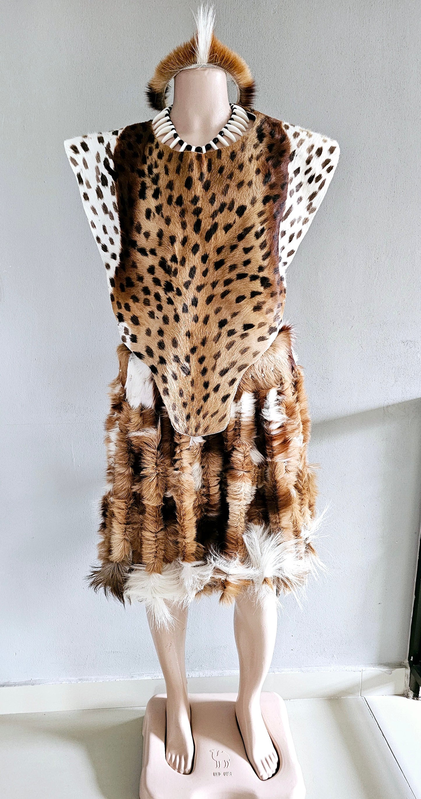 Zulu Men's traditional outfit           (5pieces)