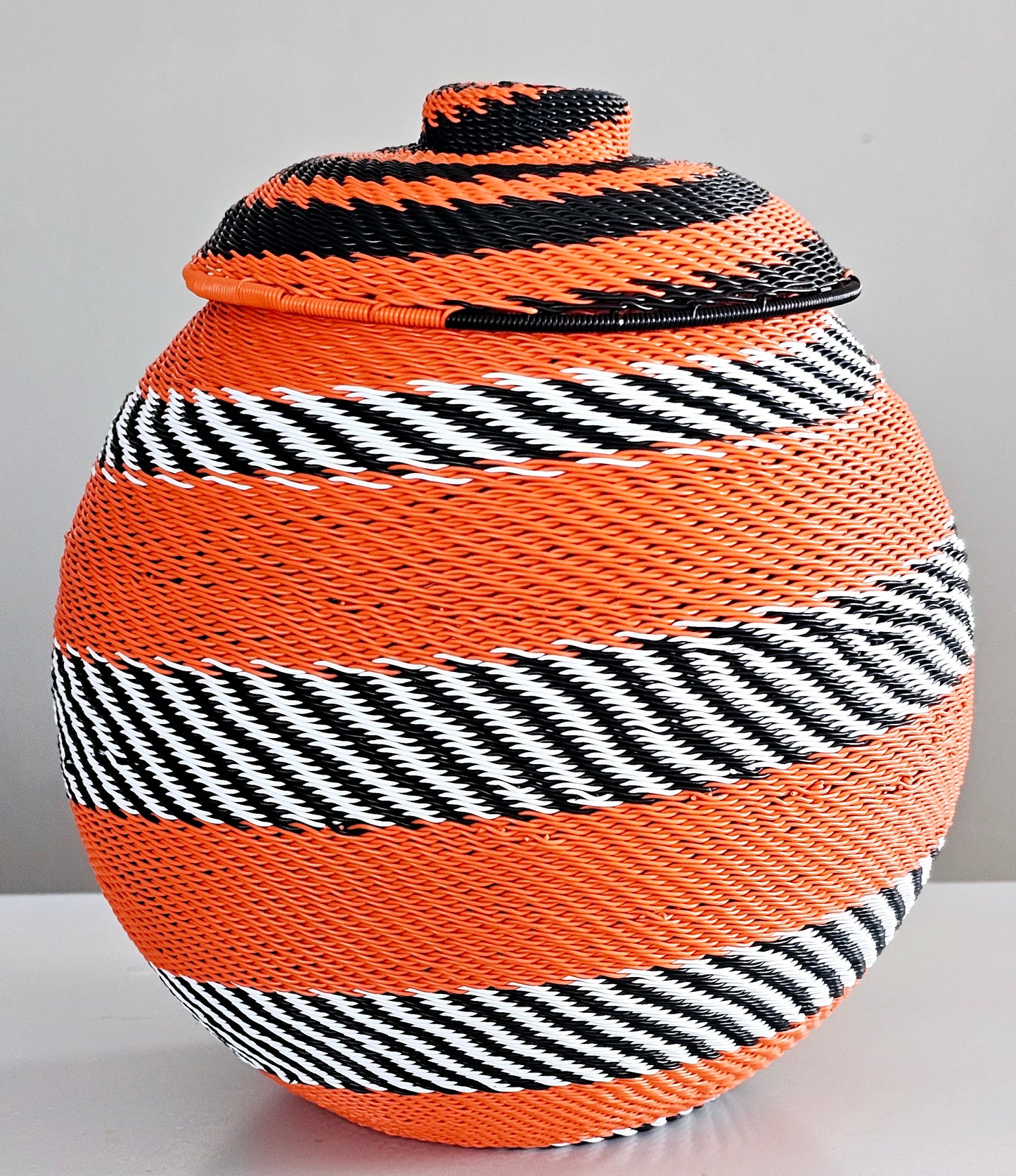 Telephone Wire Ukhamba Bowl