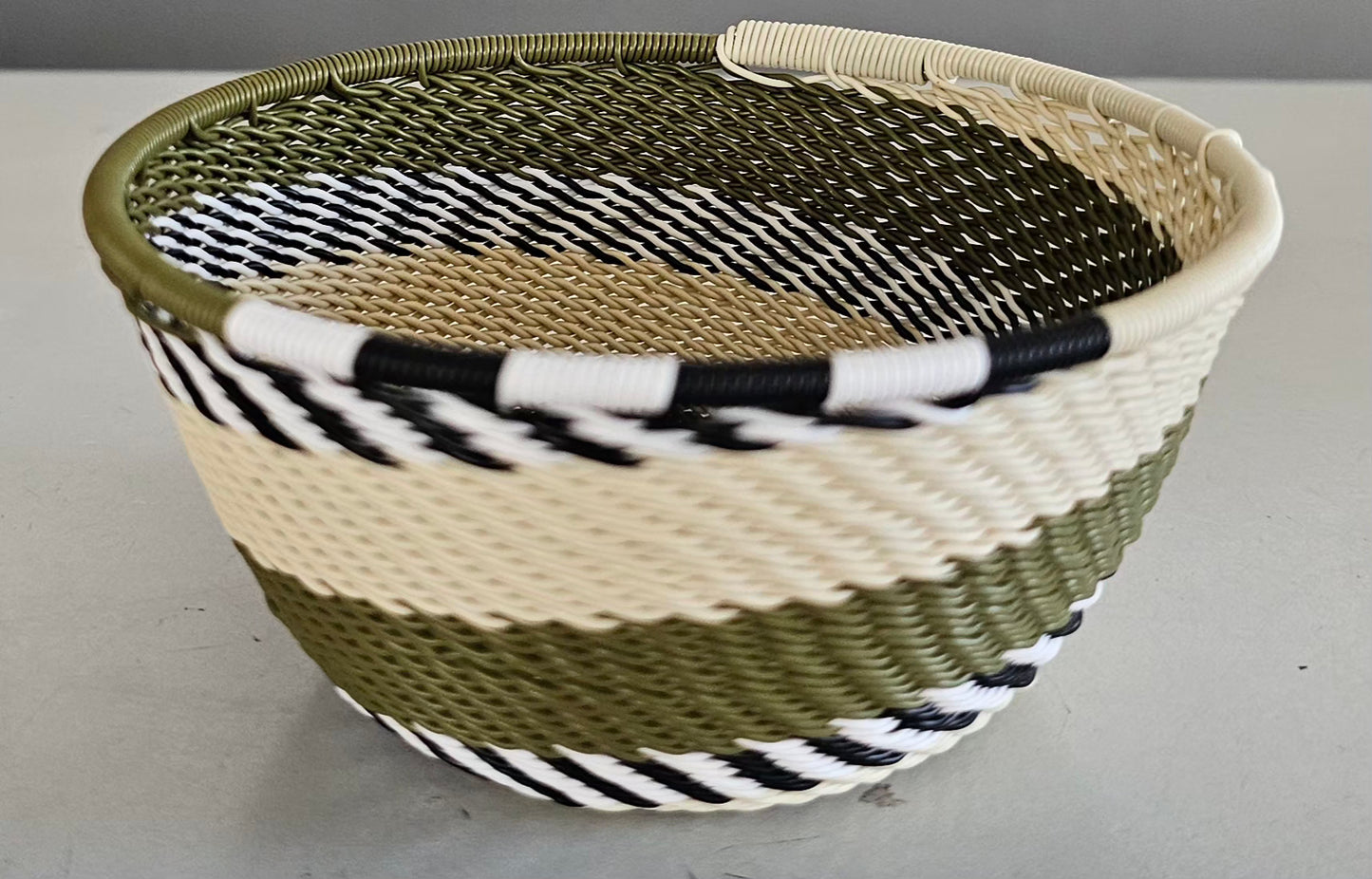 Telephone Wire Bowl 10x5cm