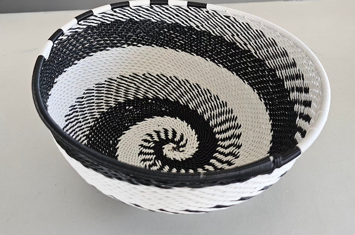 Telephone Wire Bowl 16x8cm