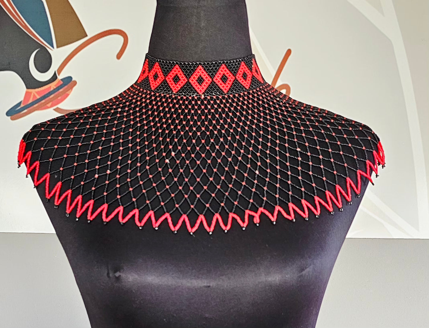 Madlamini  Webneckpiece