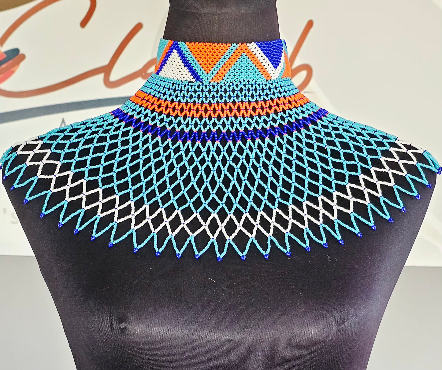 Madlamini  Webneckpiece