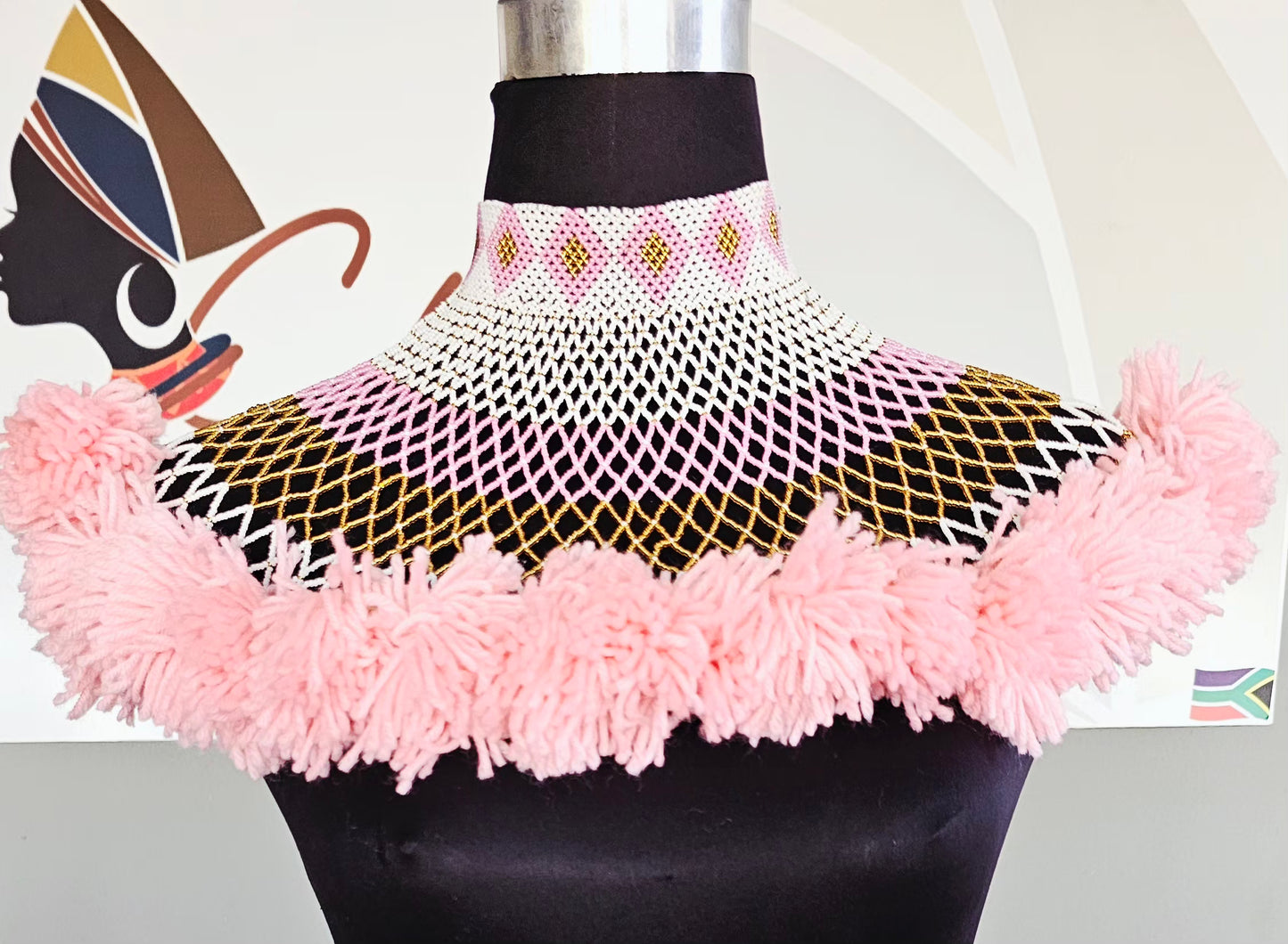 Isibabale Fluffy Neckpiece