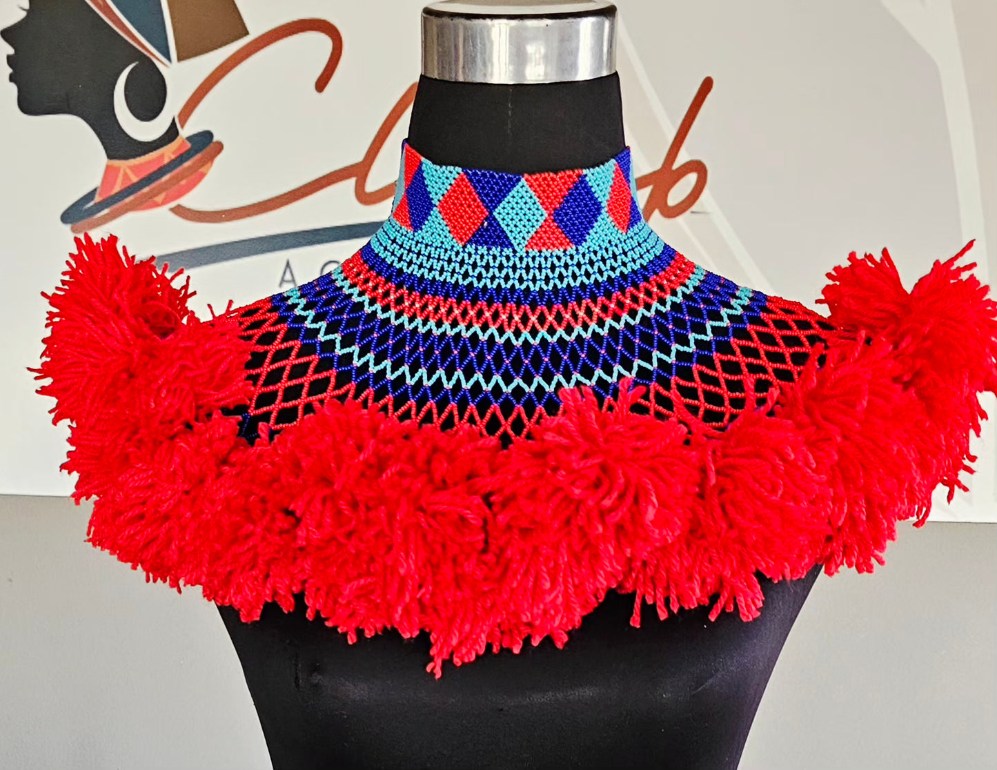 Isibabale Fluffy Neckpiece