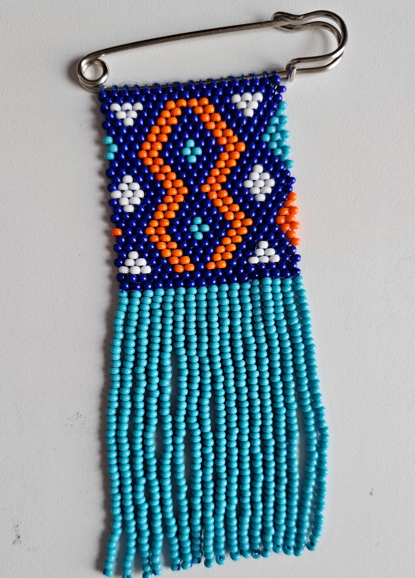 Beaded Safety Pin / Isipeleti