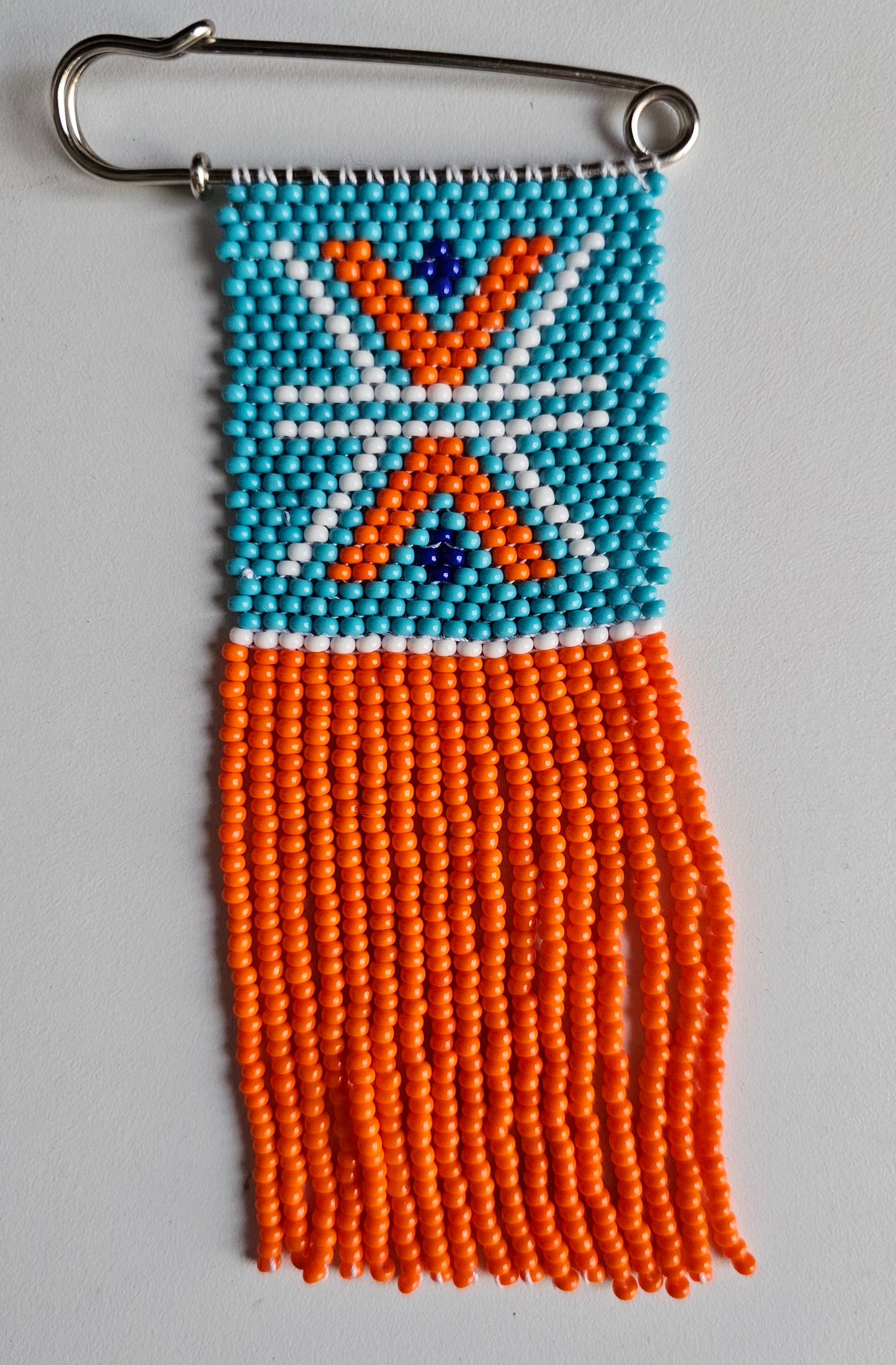 Beaded Safety Pin / Isipeleti