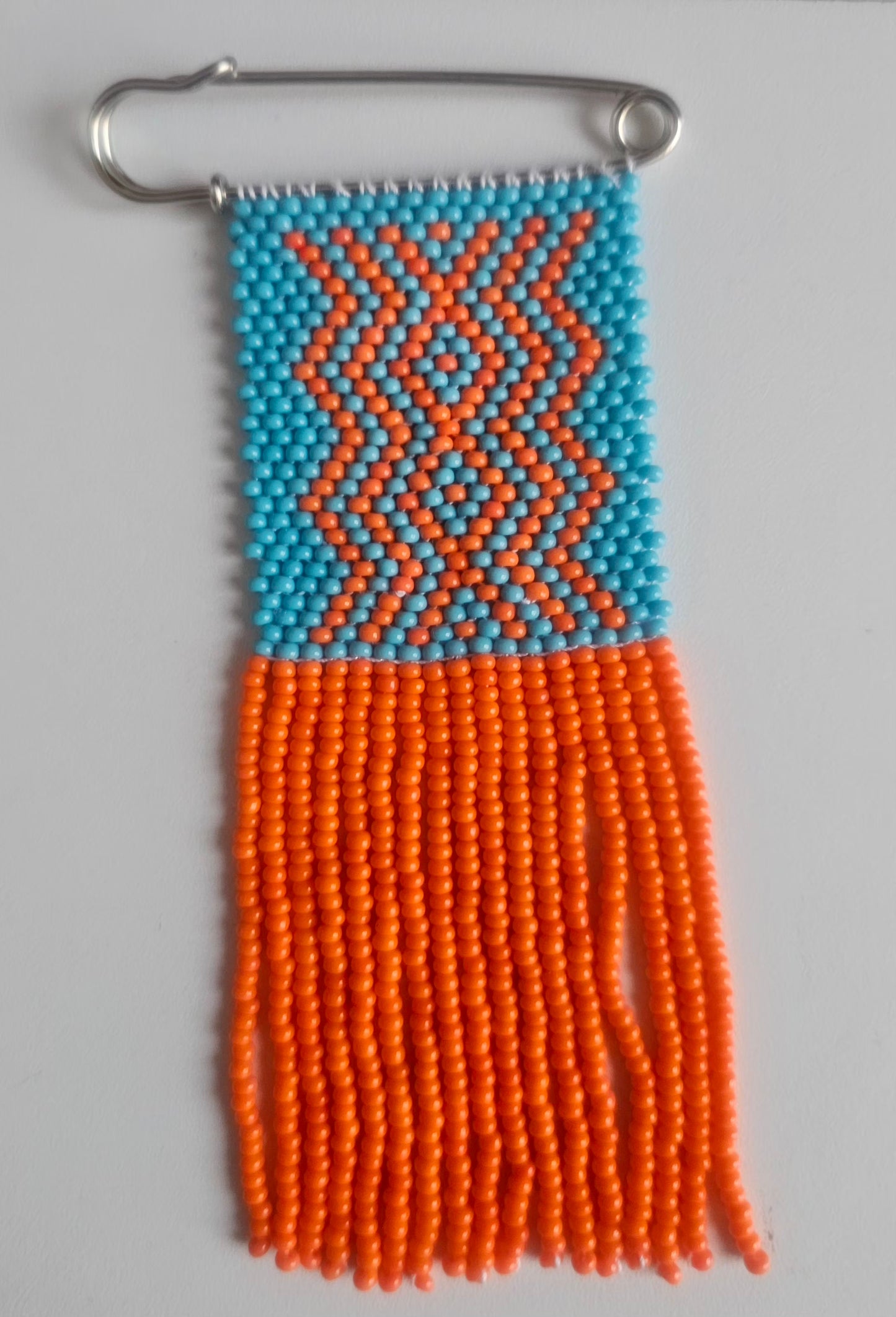 Beaded Safety Pin / Isipeleti