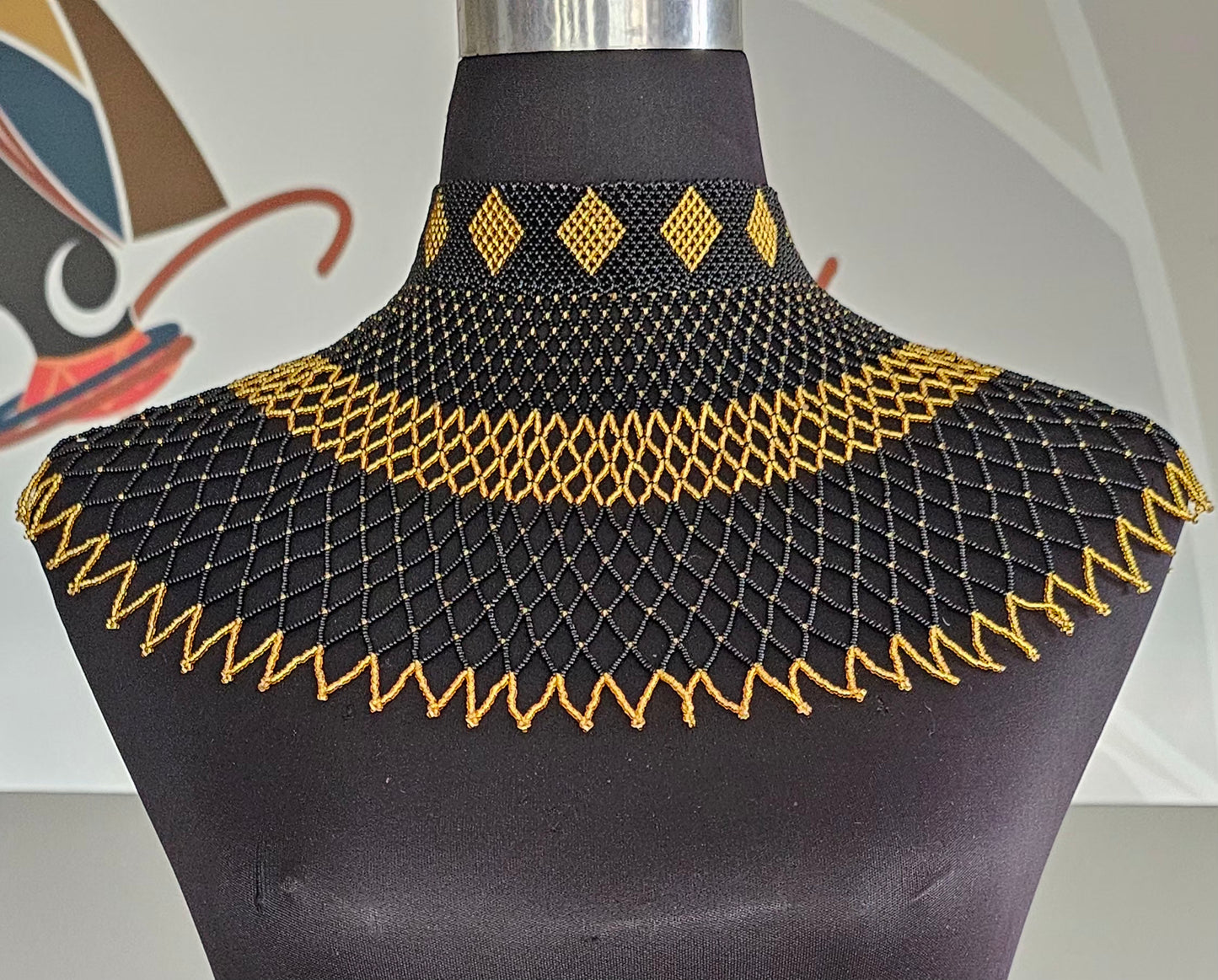 Madlamini  Webneckpiece