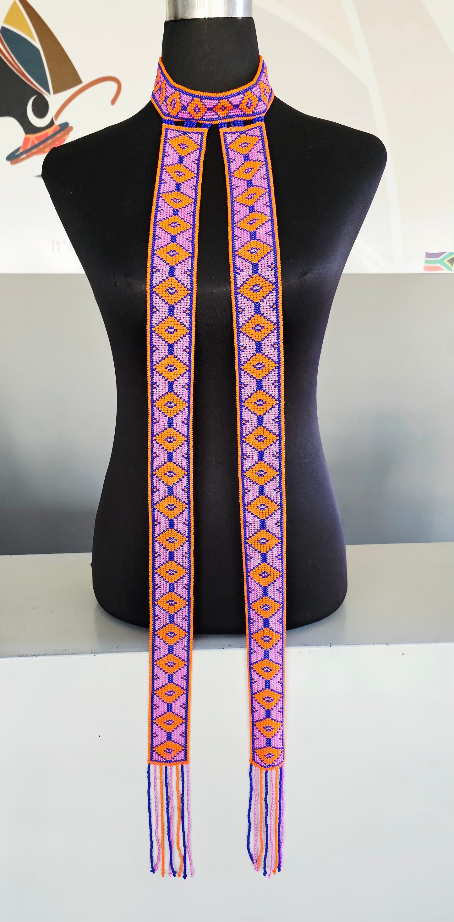 Mamfene Neckpiece