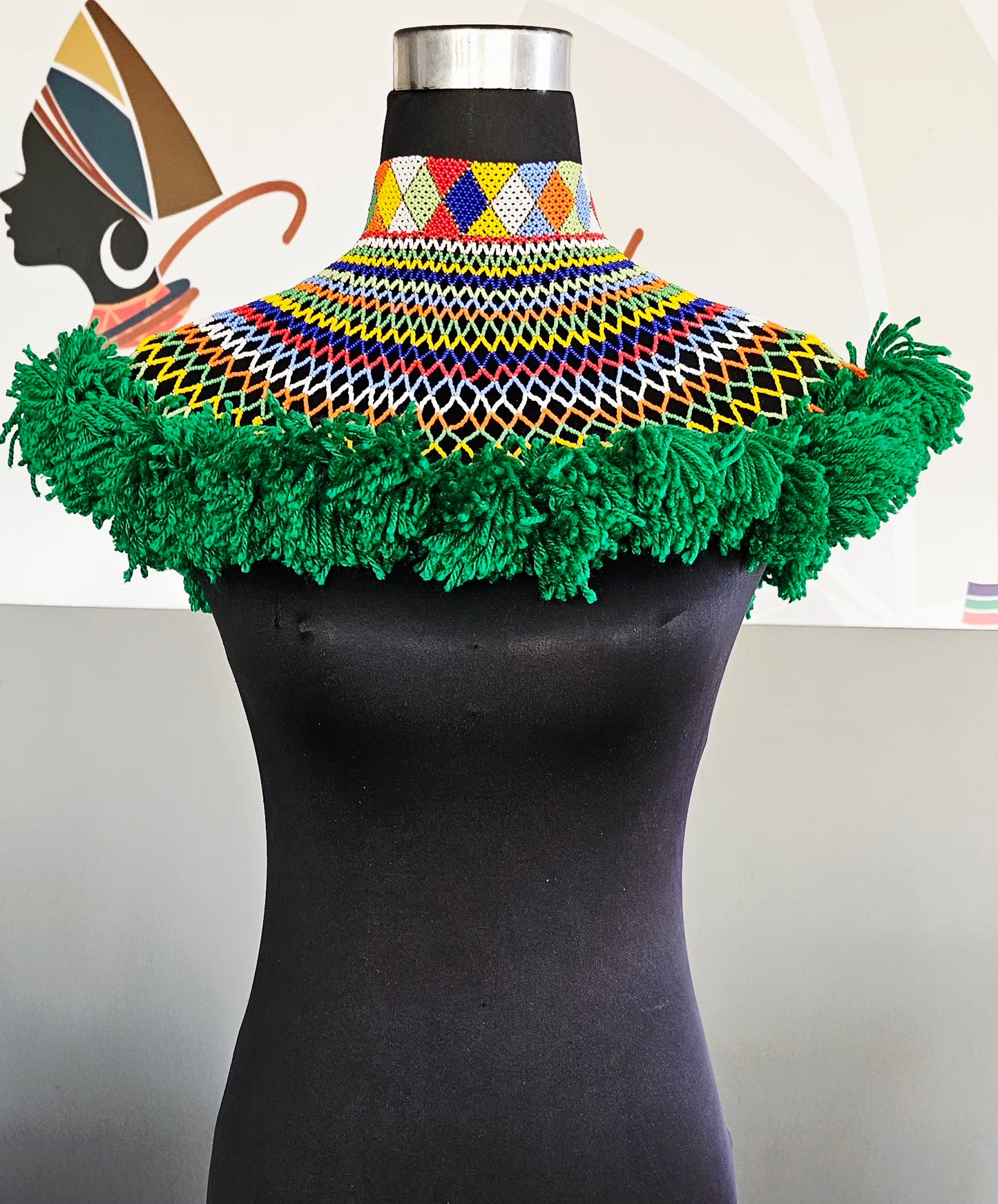 Isibabale Fluffy Neckpiece