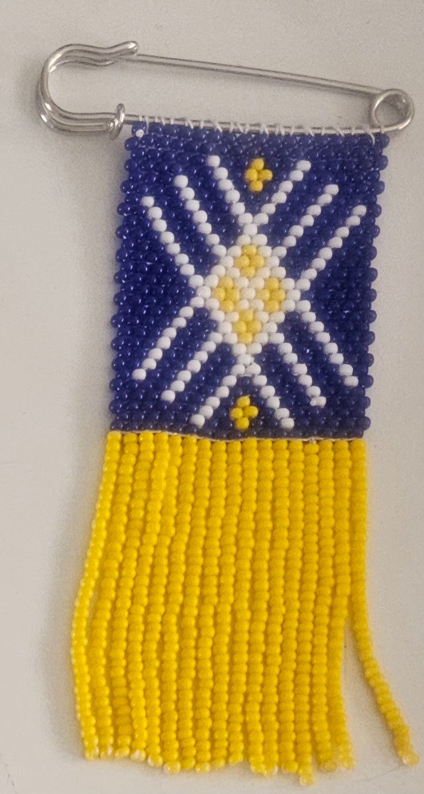 Beaded Safety Pin / Isipeleti