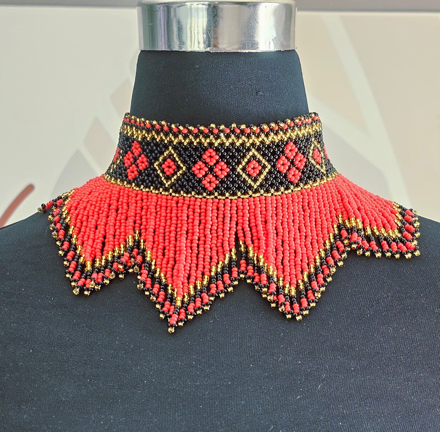Isi W-Neckpiece