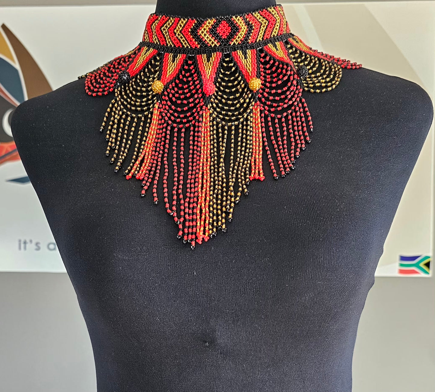 Mamqwathi Neckpiece