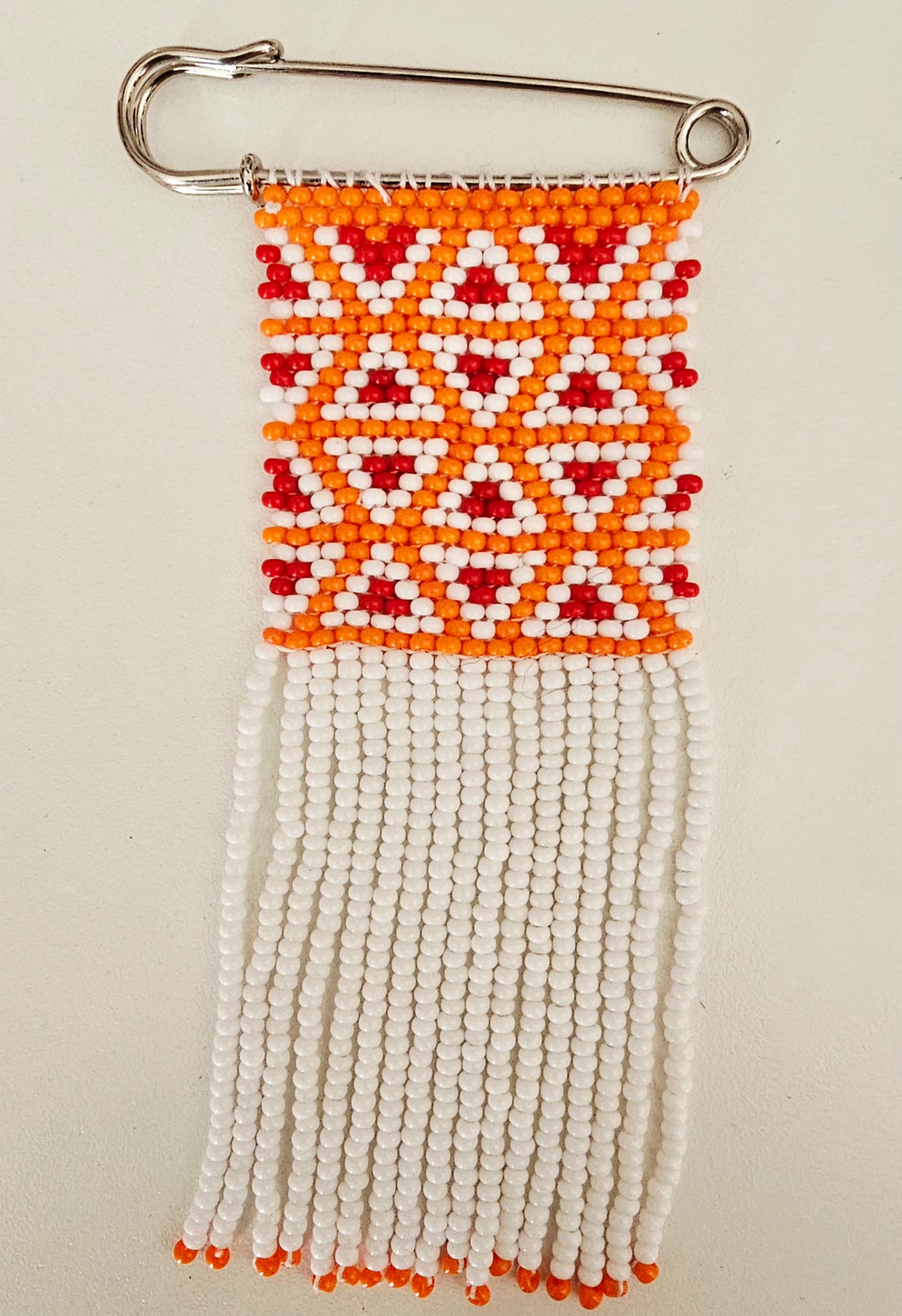 Beaded Safety Pin / Isipeleti