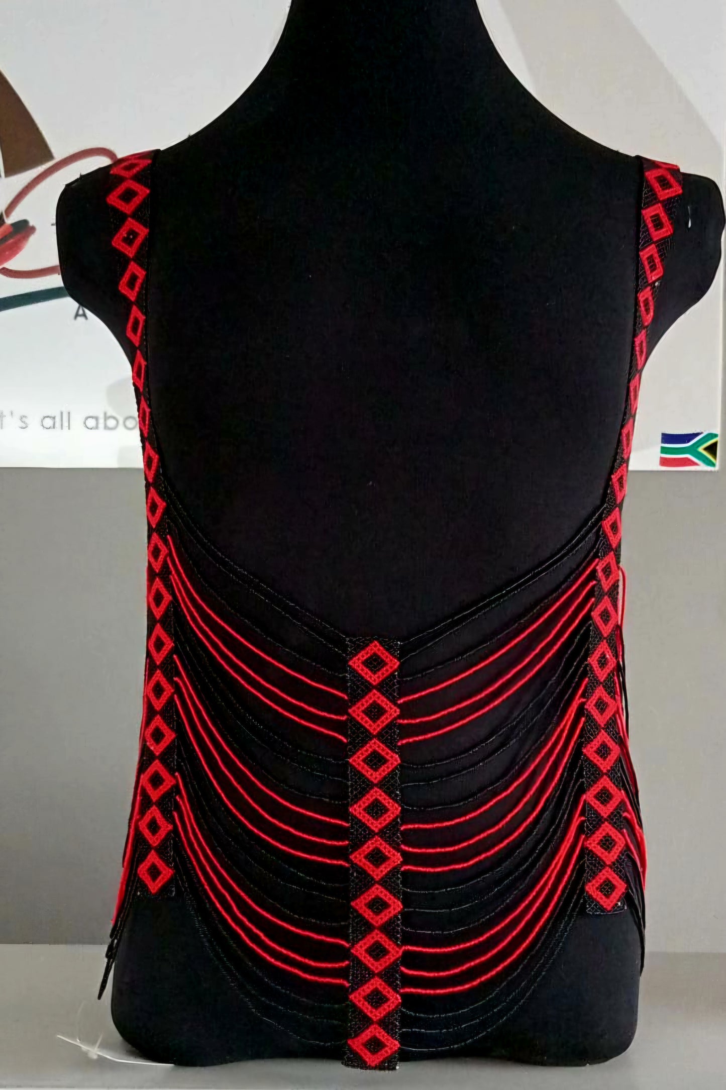 Ndlovu Men's Vest