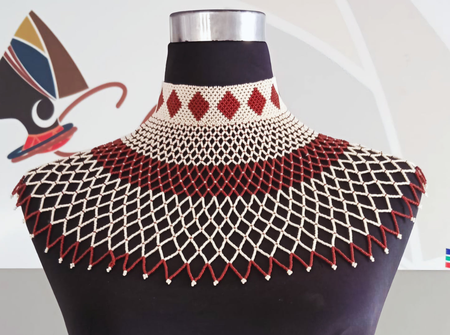 Madlamini  Webneckpiece