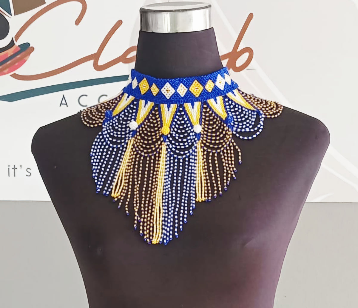 Mamqwathi Neckpiece