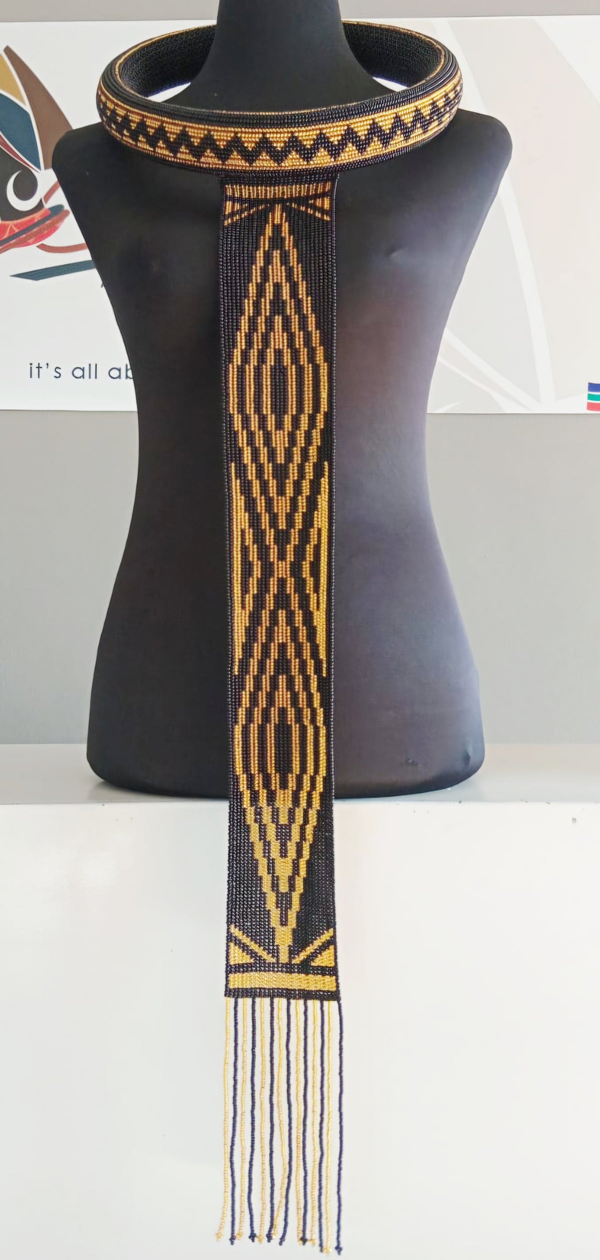 (Isigolwane) Ndebele Neckpiece
