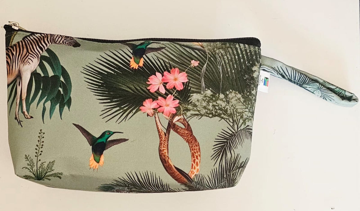 Makeup Pouches 💄