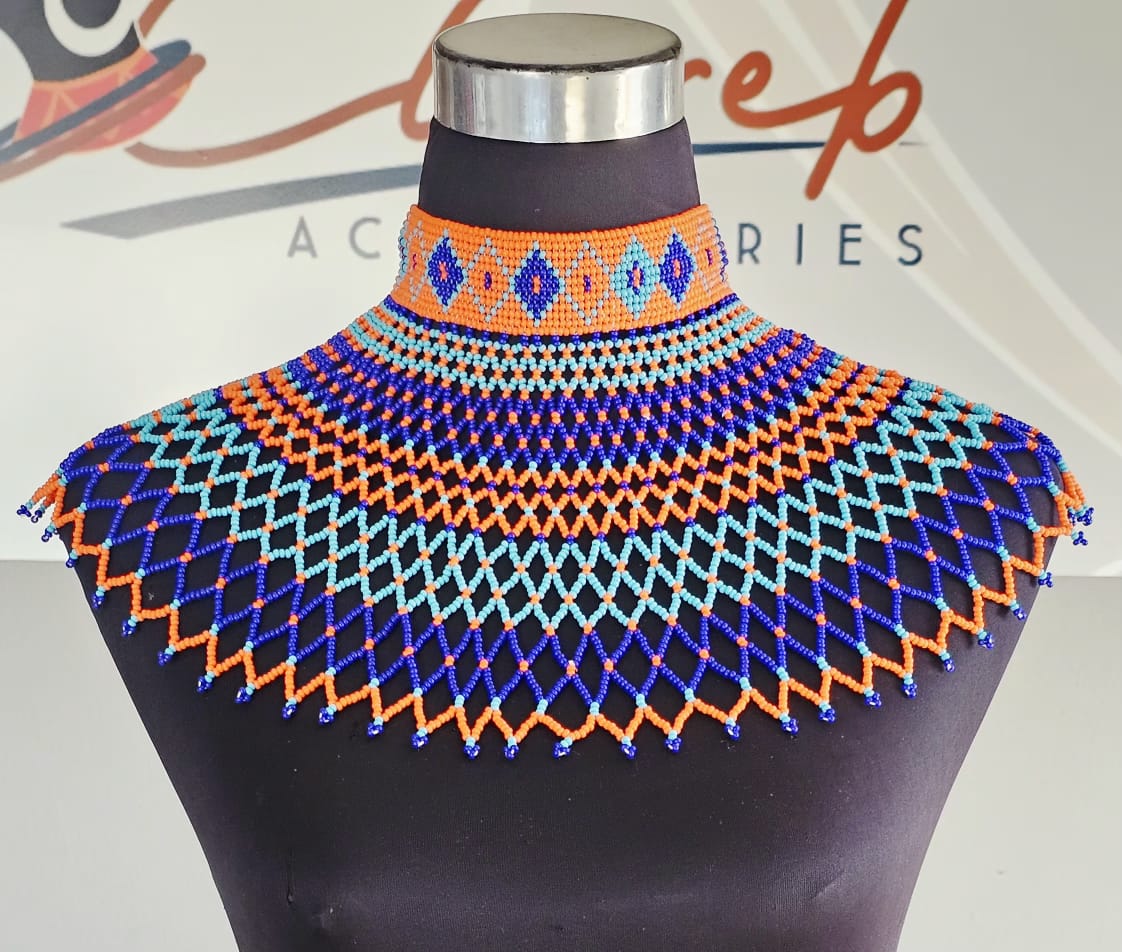 Manxumalo Neckpiece