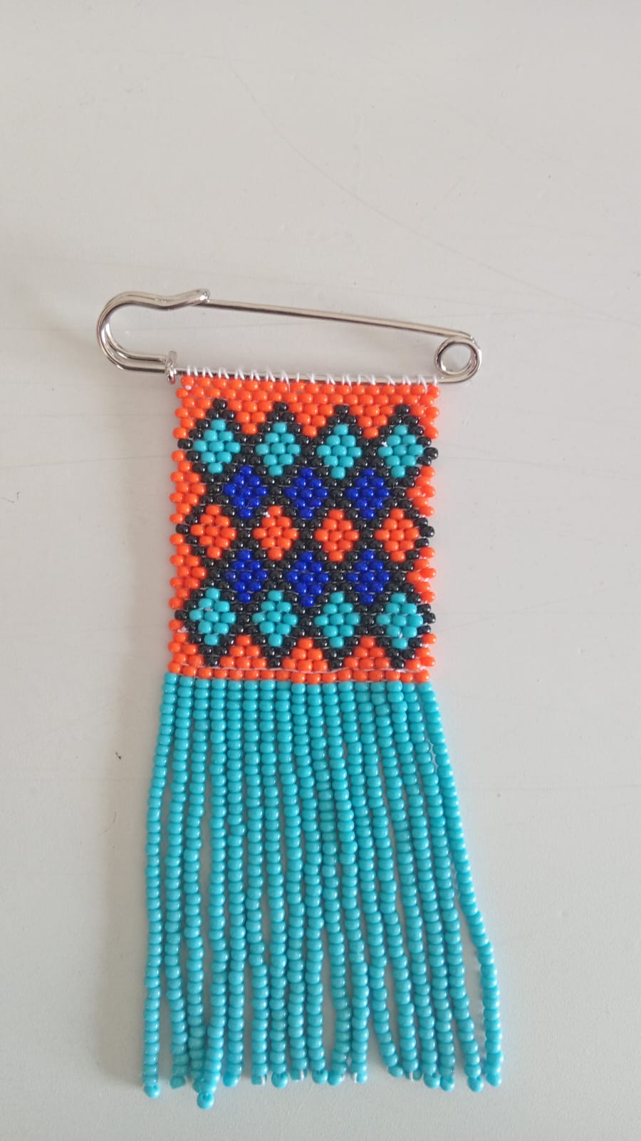 Beaded Safety Pin / Isipeleti