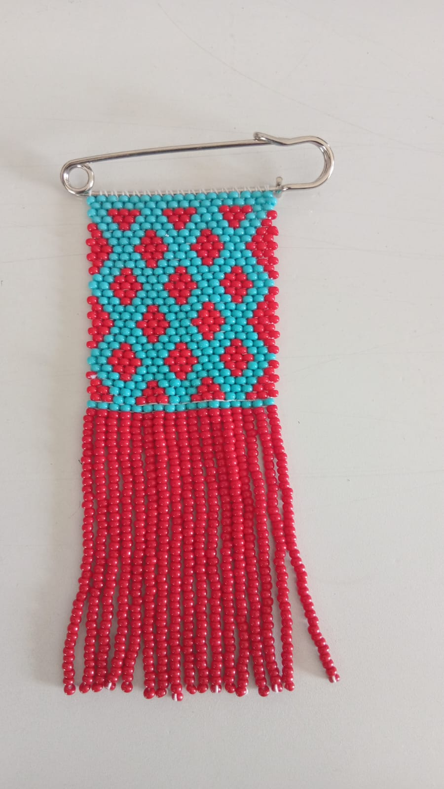 Beaded Safety Pin / Isipeleti