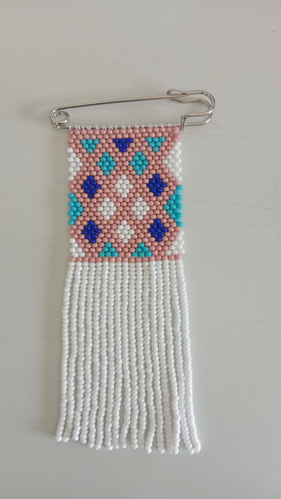 Beaded Safety Pin / Isipeleti
