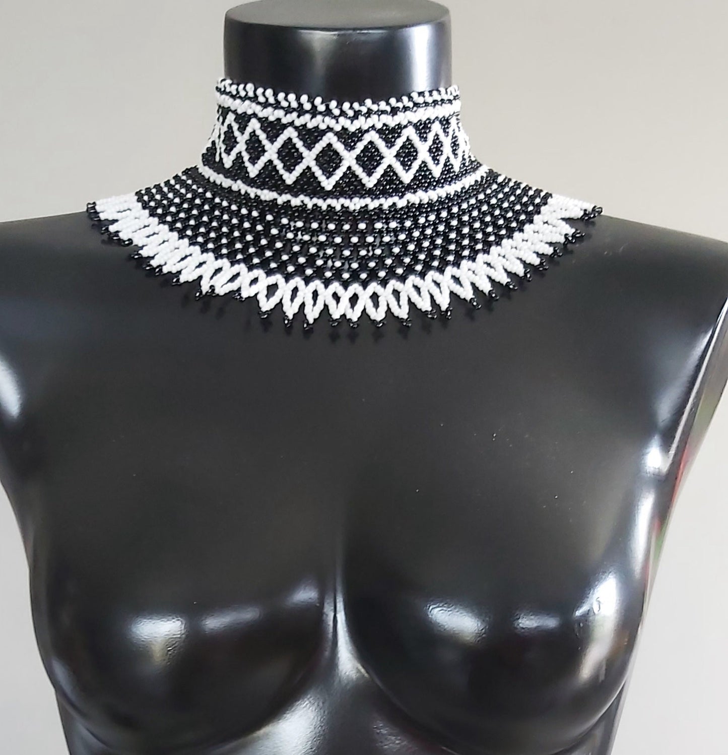 Beaded Flat Chocker