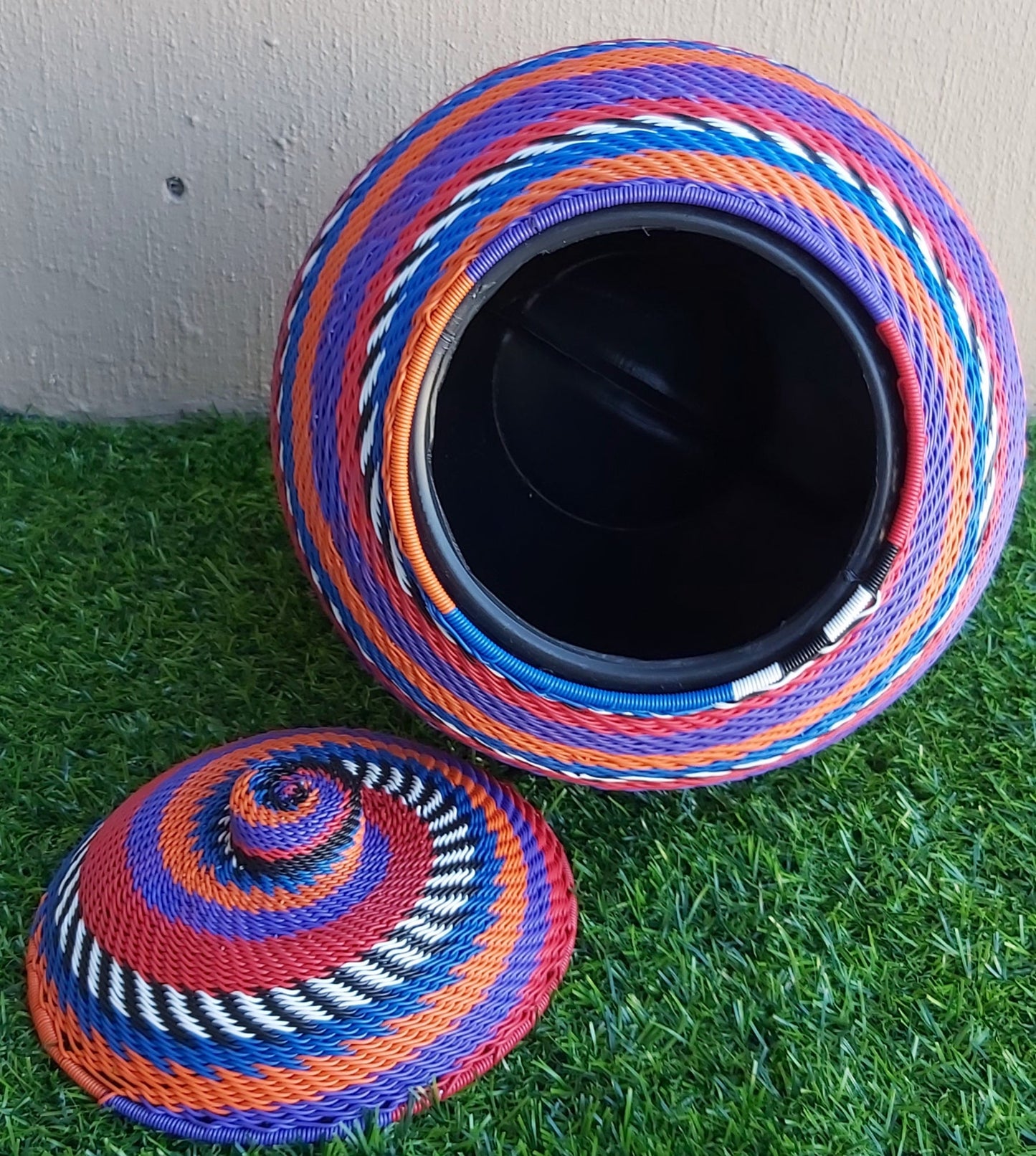 Telephone Wire Ukhamba Bowl